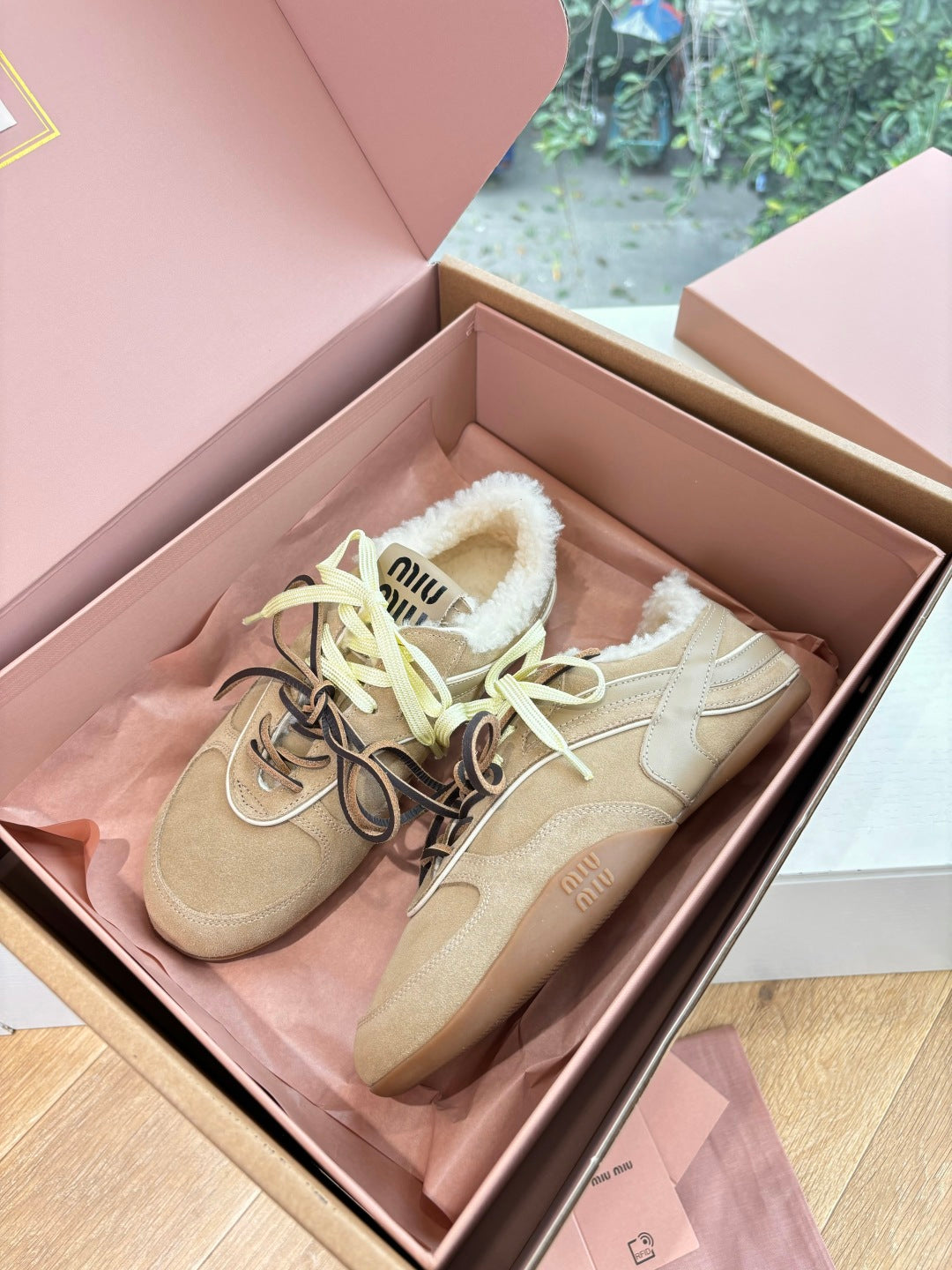 Miu Miu Sneaker