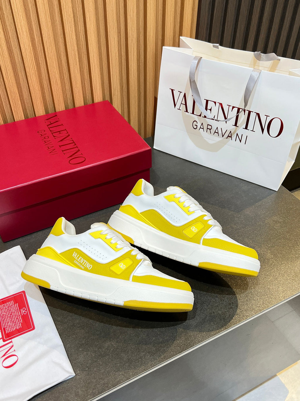 Valentino Sneaker