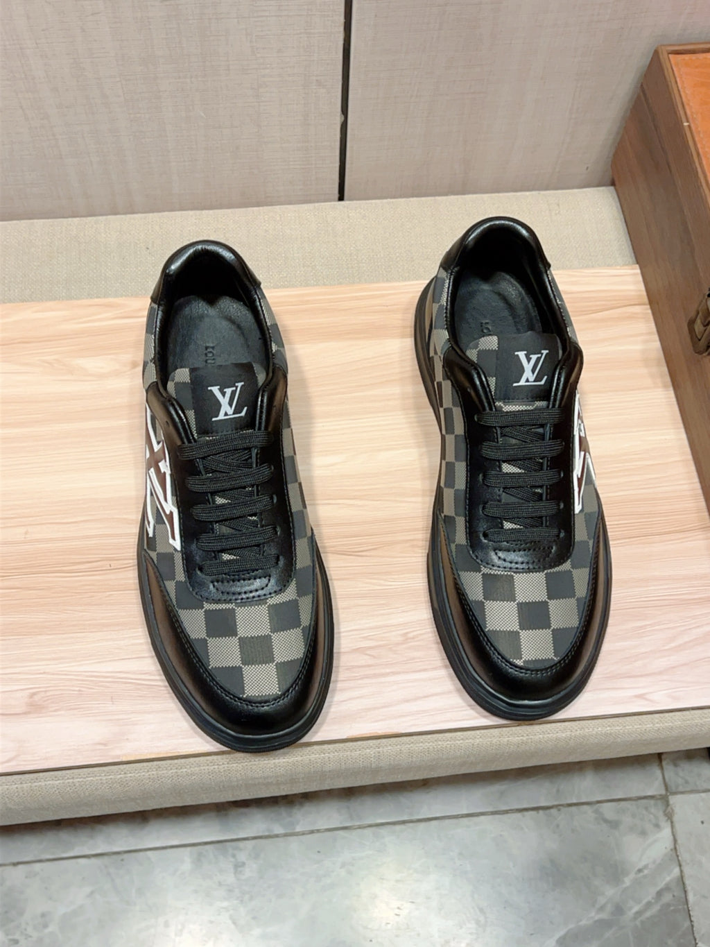 Louis Vuitton Sneaker