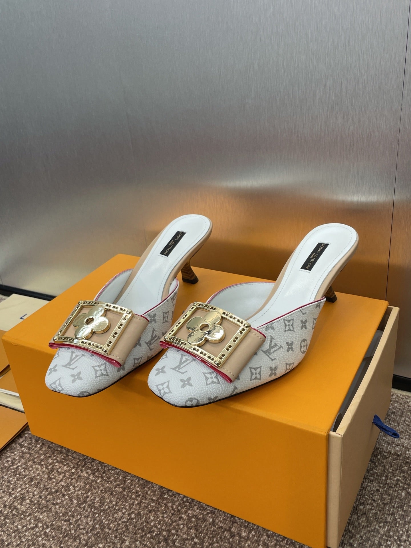 Louis Vuitton Topuklu