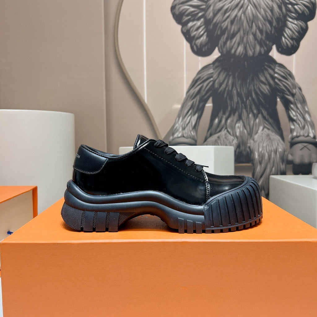 Louis Vuitton Sneaker