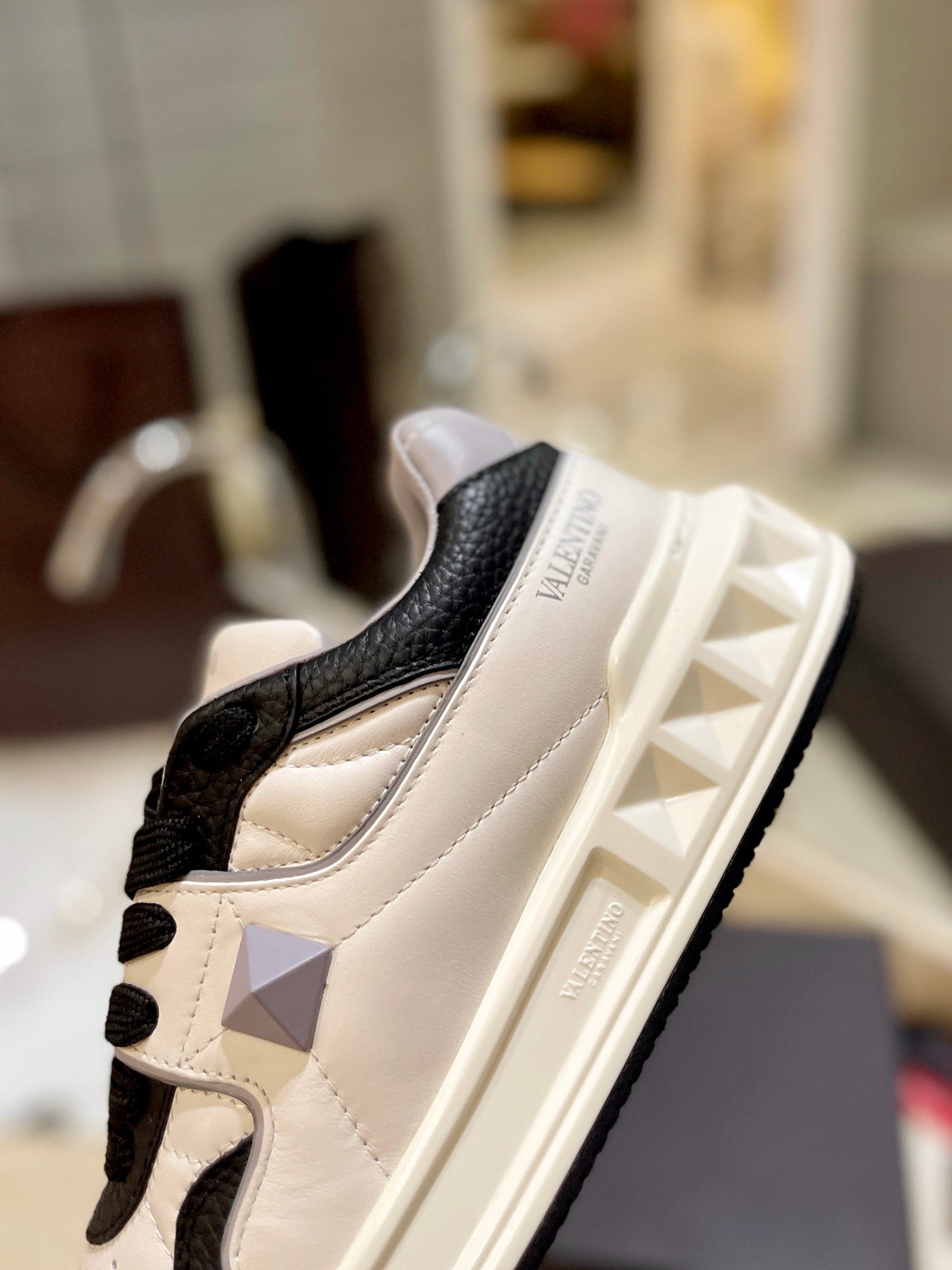 Valentino Sneaker
