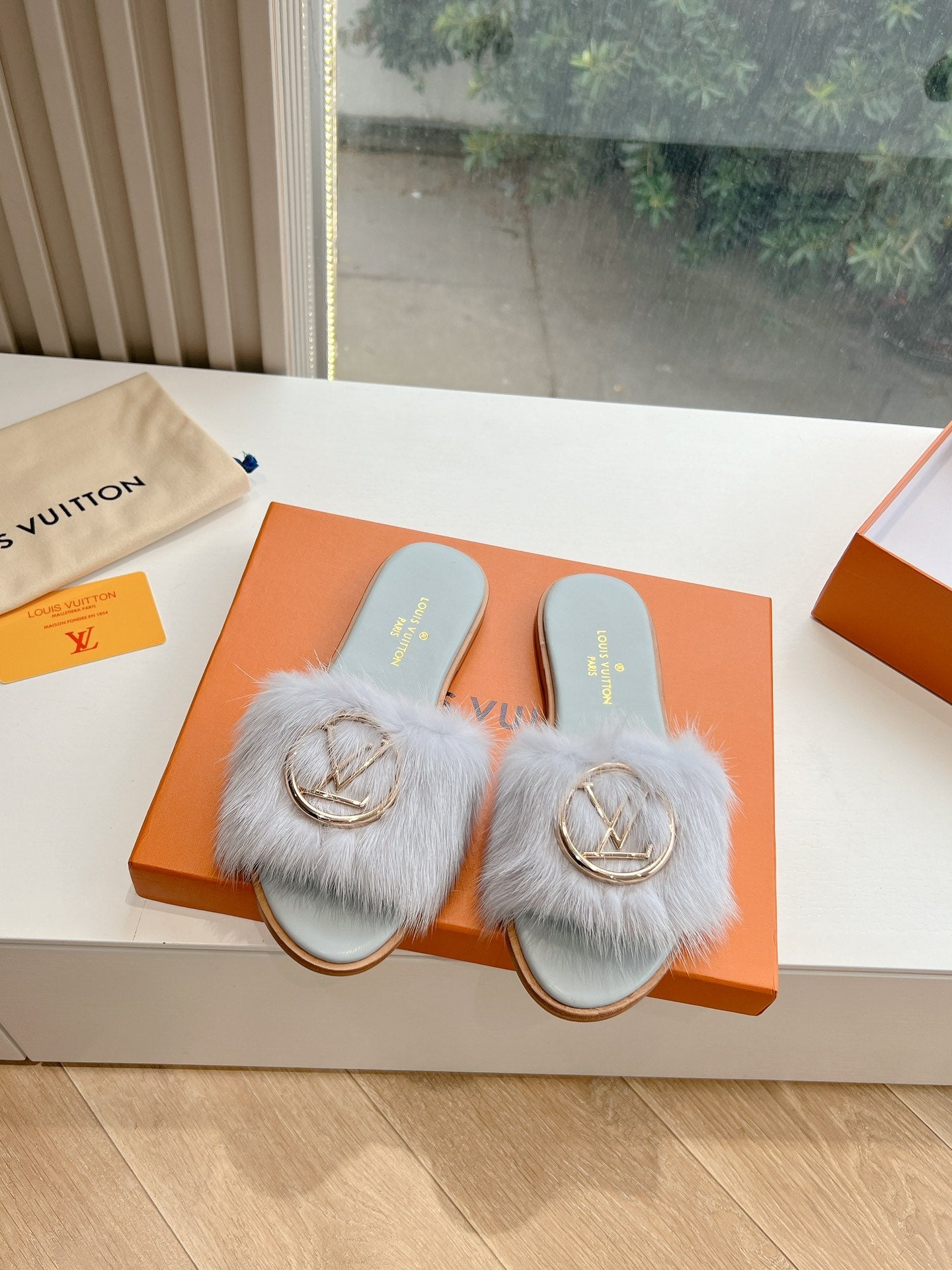 Louis Vuitton Slipper