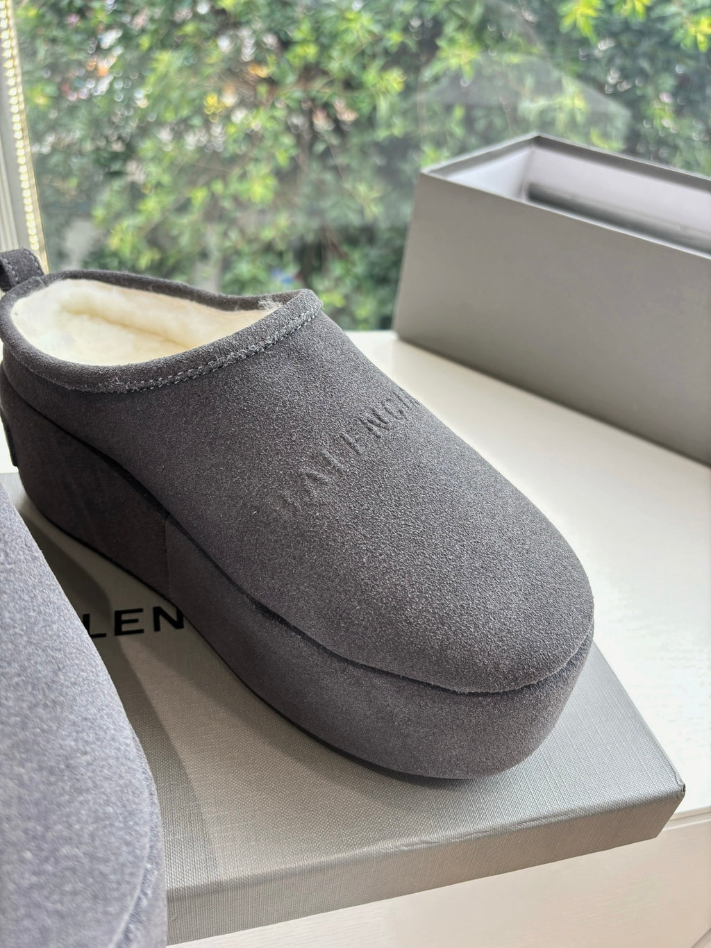 Balenciaga Slipper