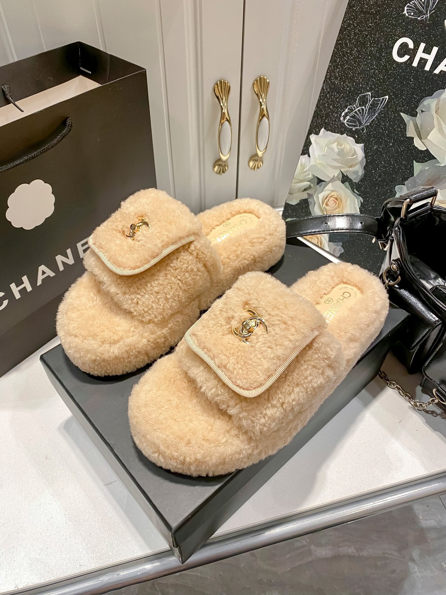 Chanel Slipper