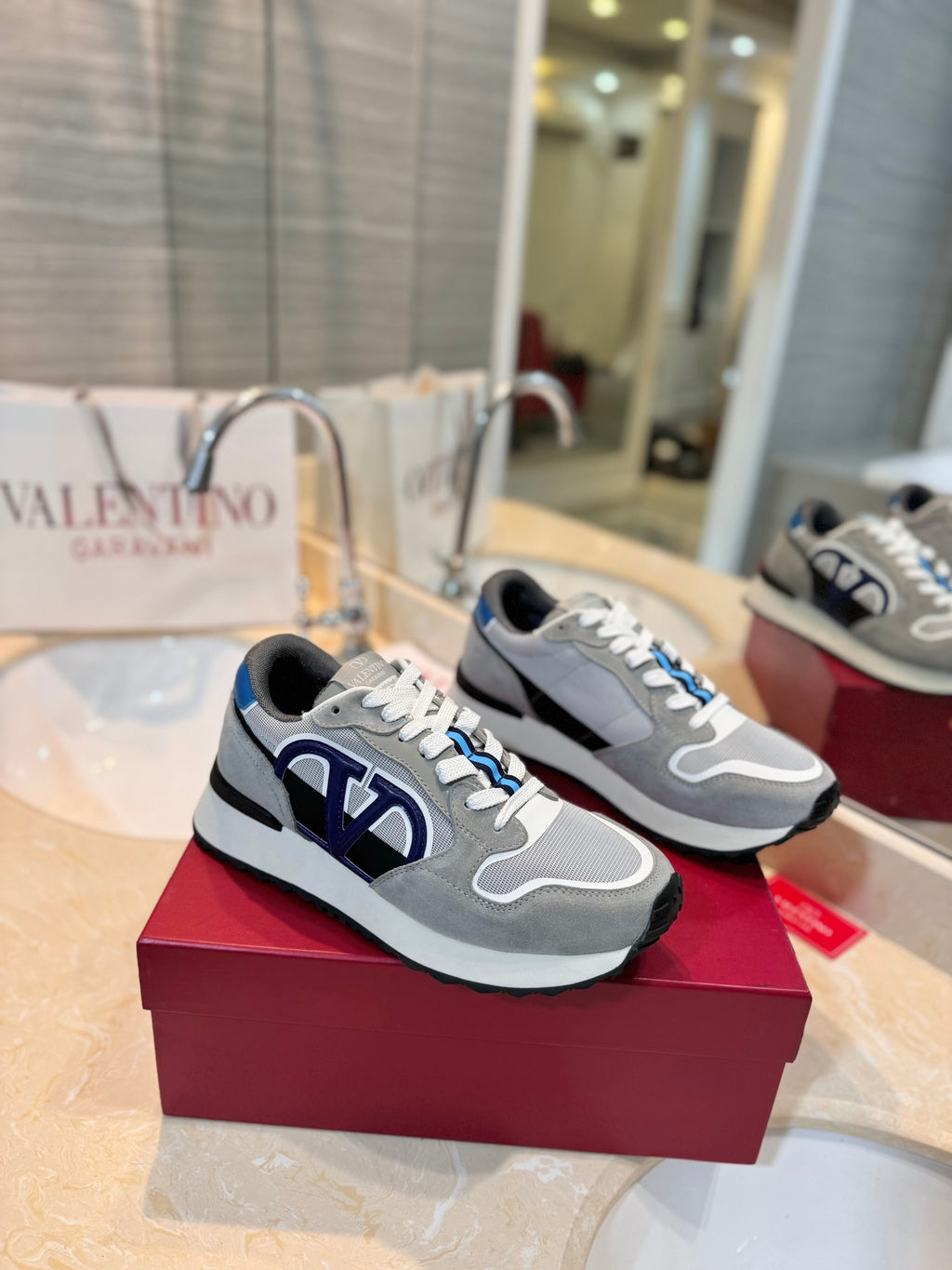 Valentino Sneaker