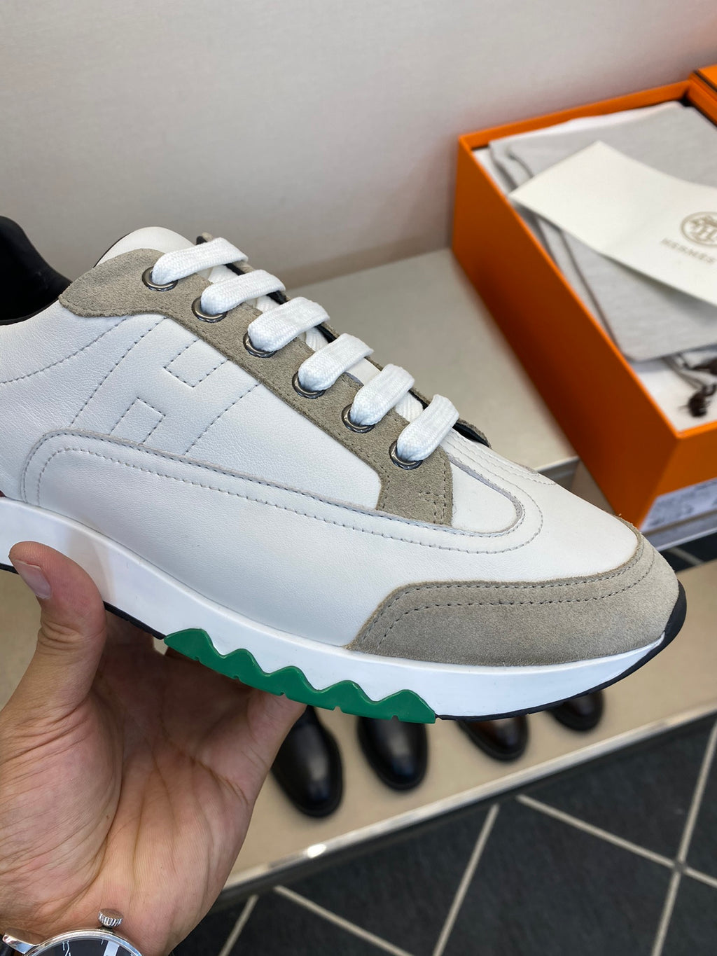 Hermes Sneaker