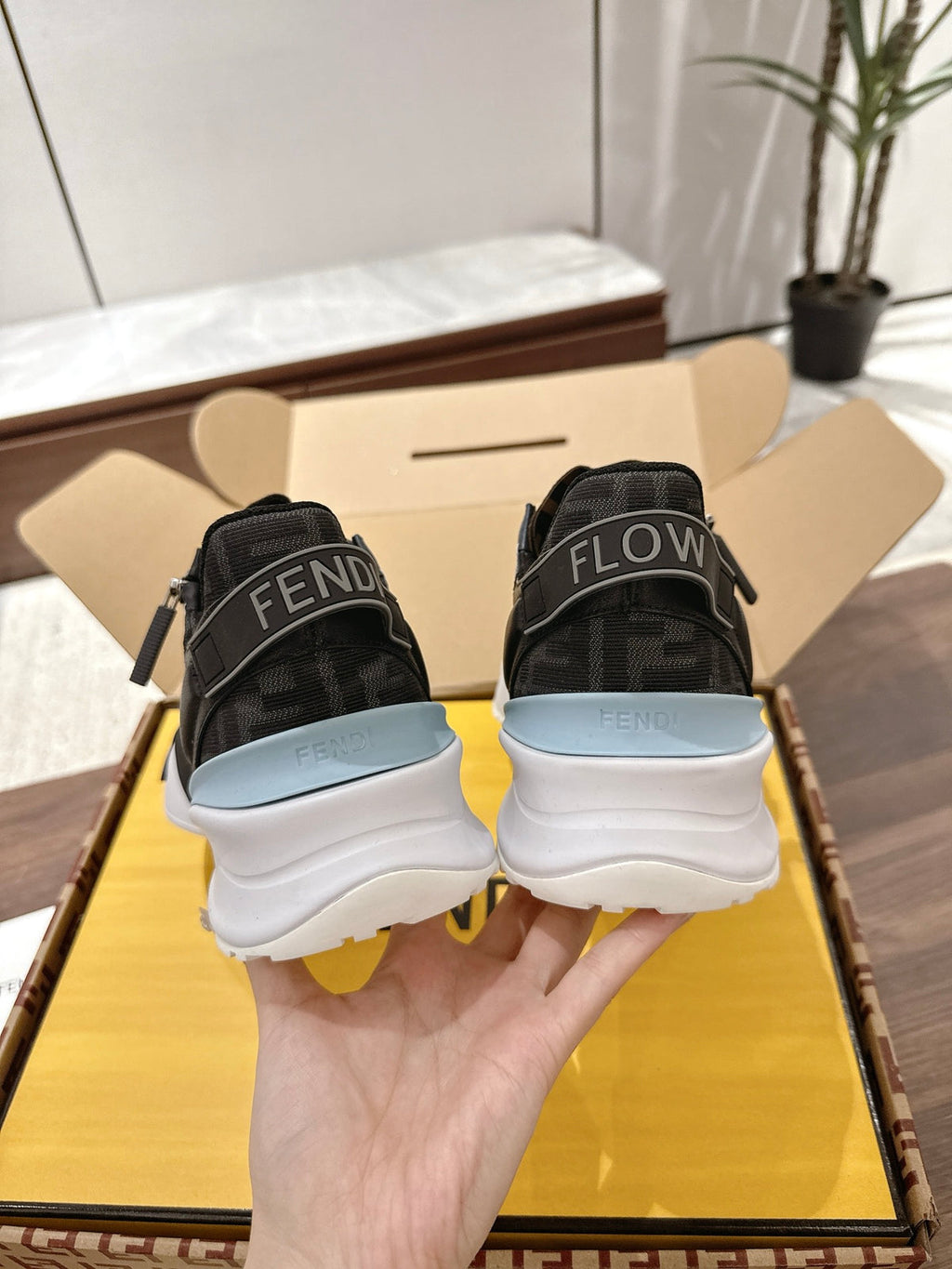 Fendi Sneaker Hemen Teslim İndirimli