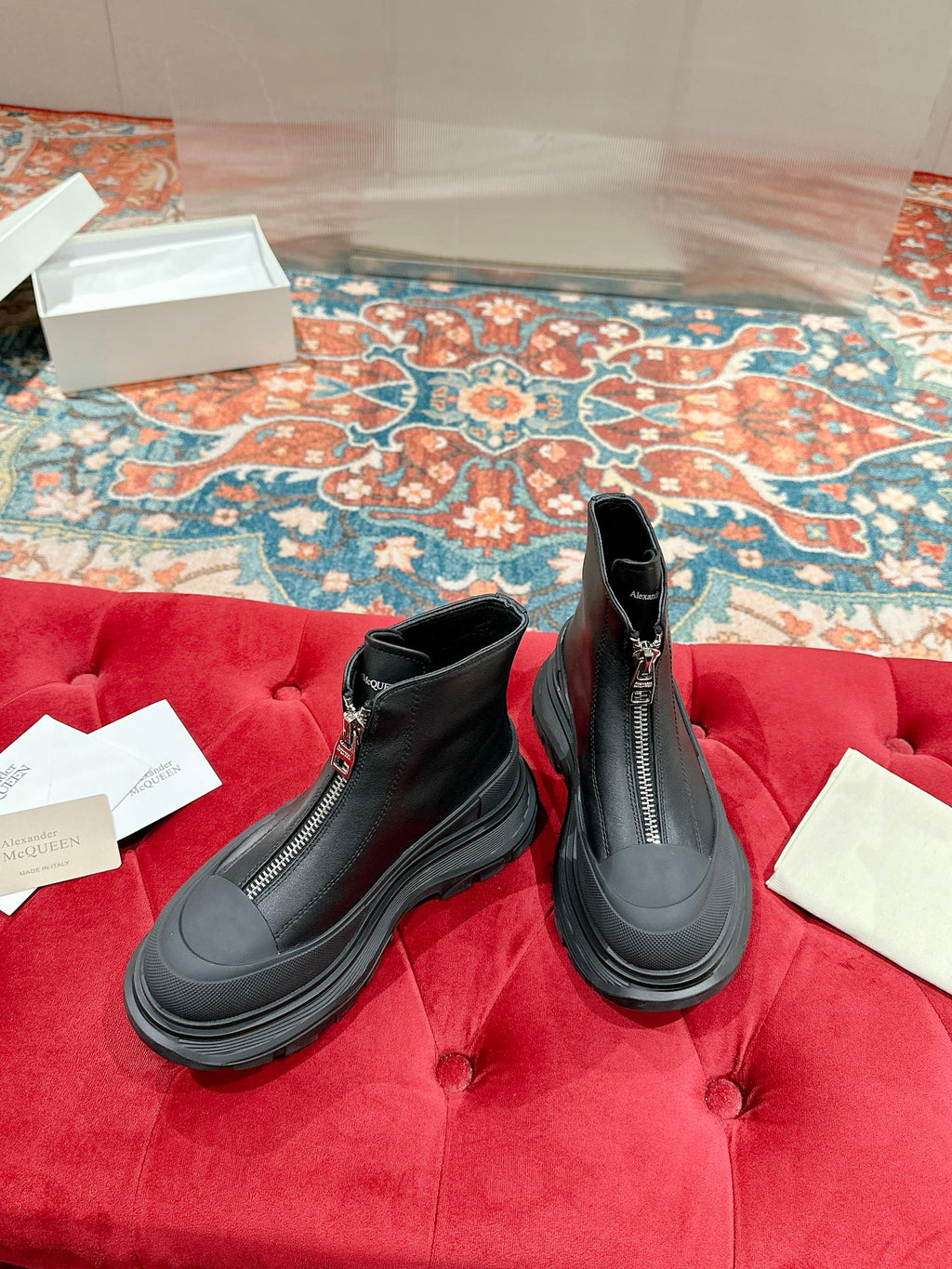 Alexander McQueen Bot