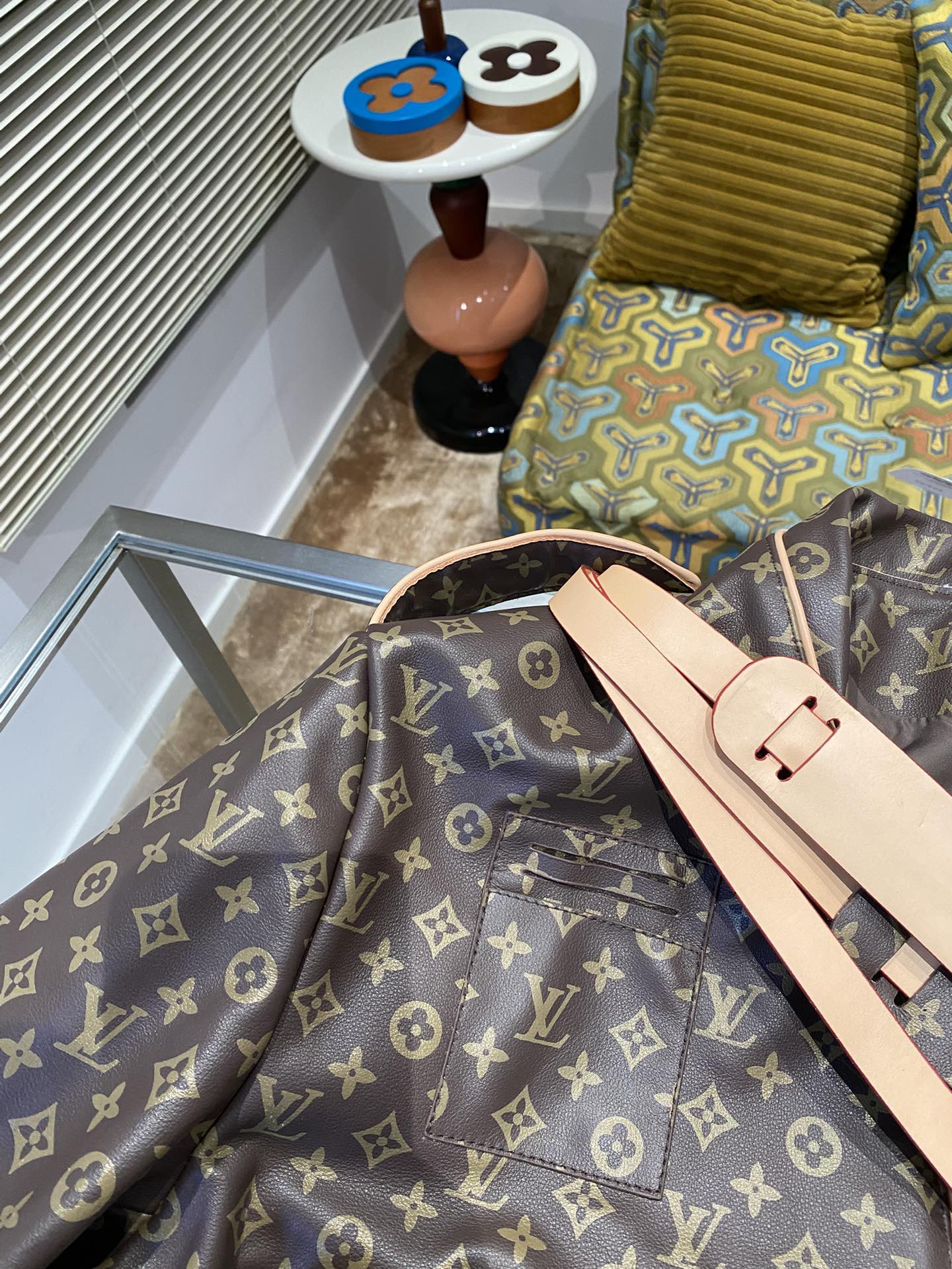 Louis Vuitton Deri Mont