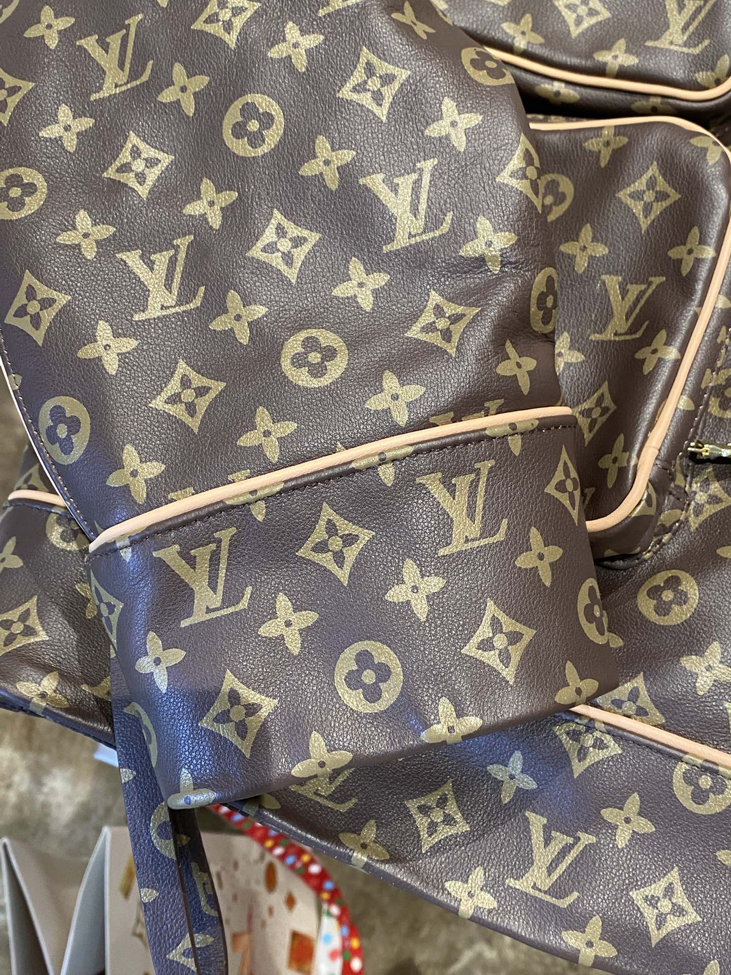 Louis Vuitton Deri Mont