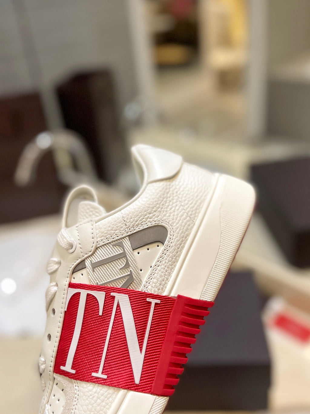 Valentino Sneaker
