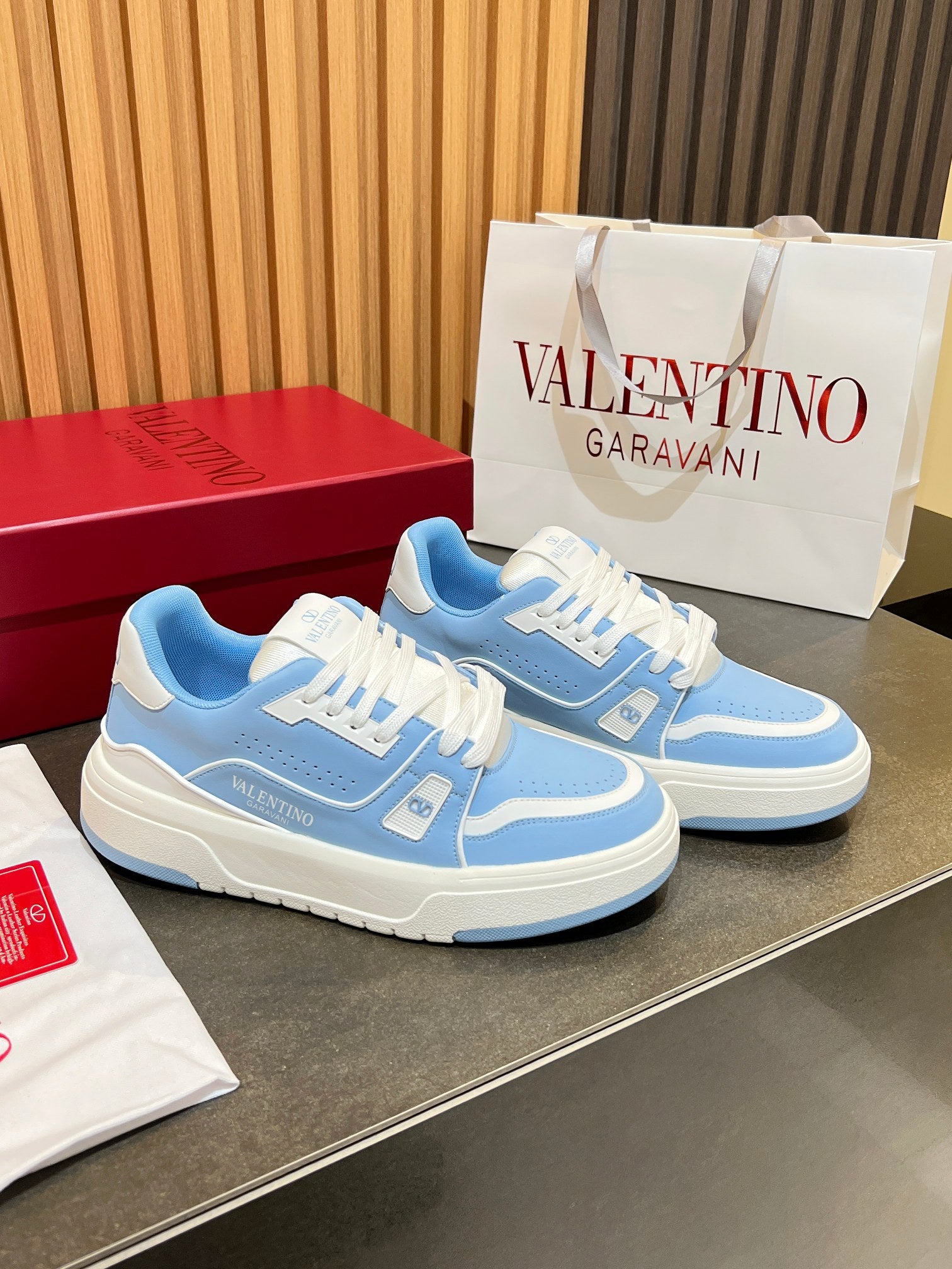 Valentino Sneaker
