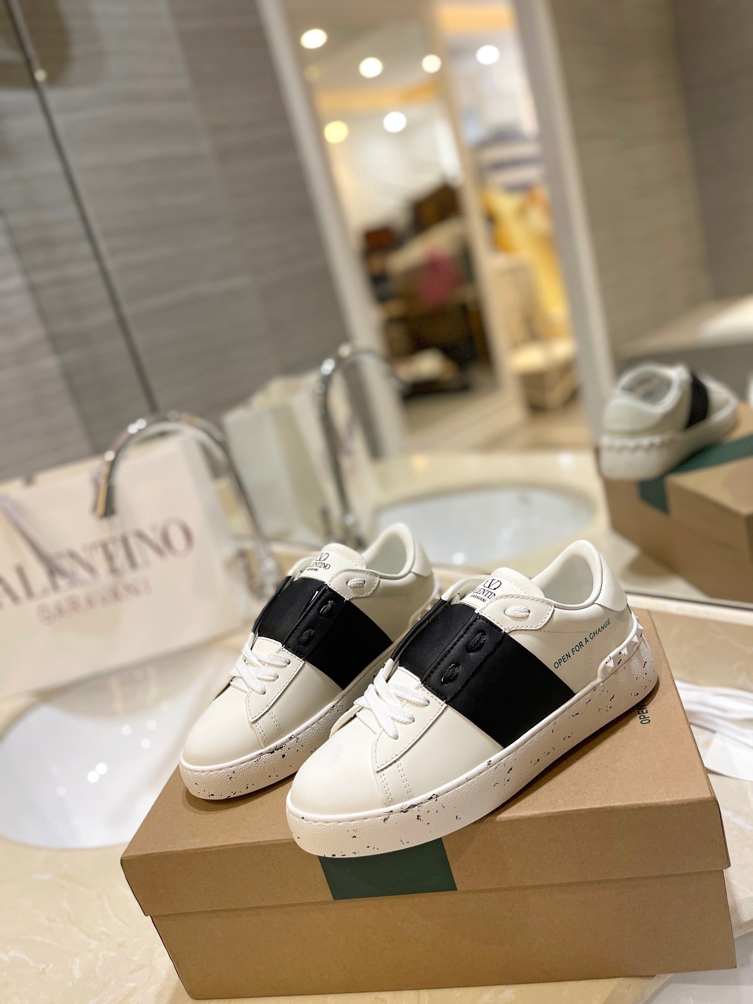 Valentino Sneaker