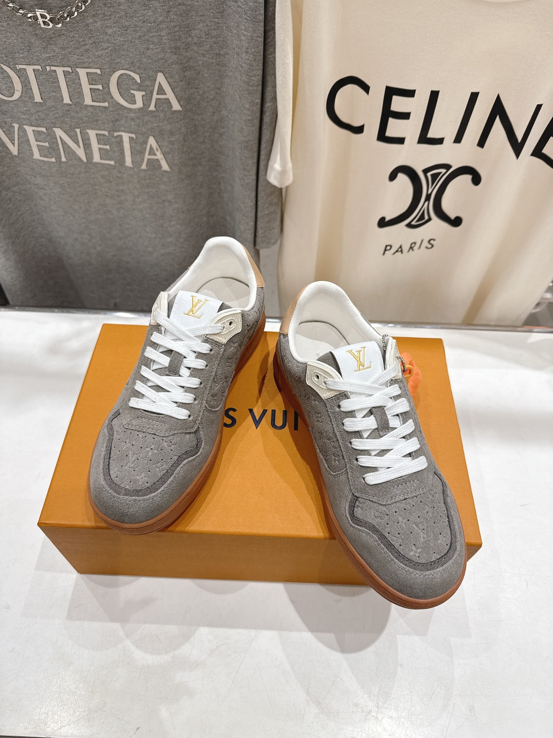 Louis Vuitton Sneaker