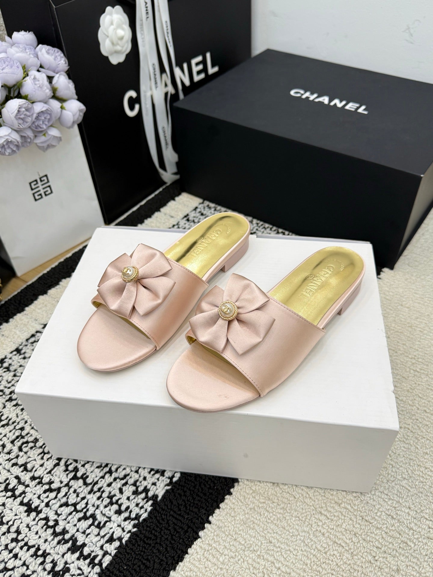 Chanel Slipper
