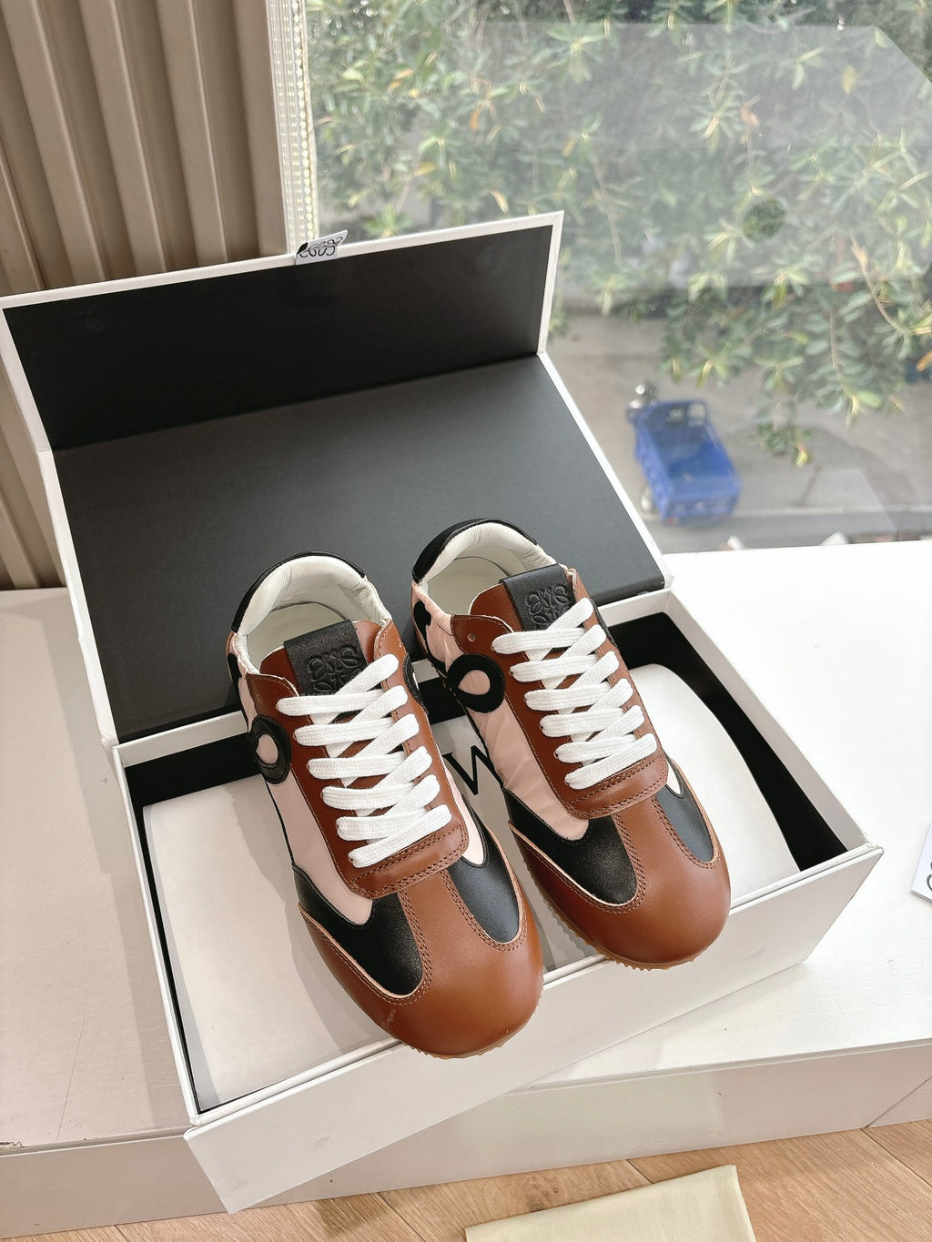 Loewe Sneaker