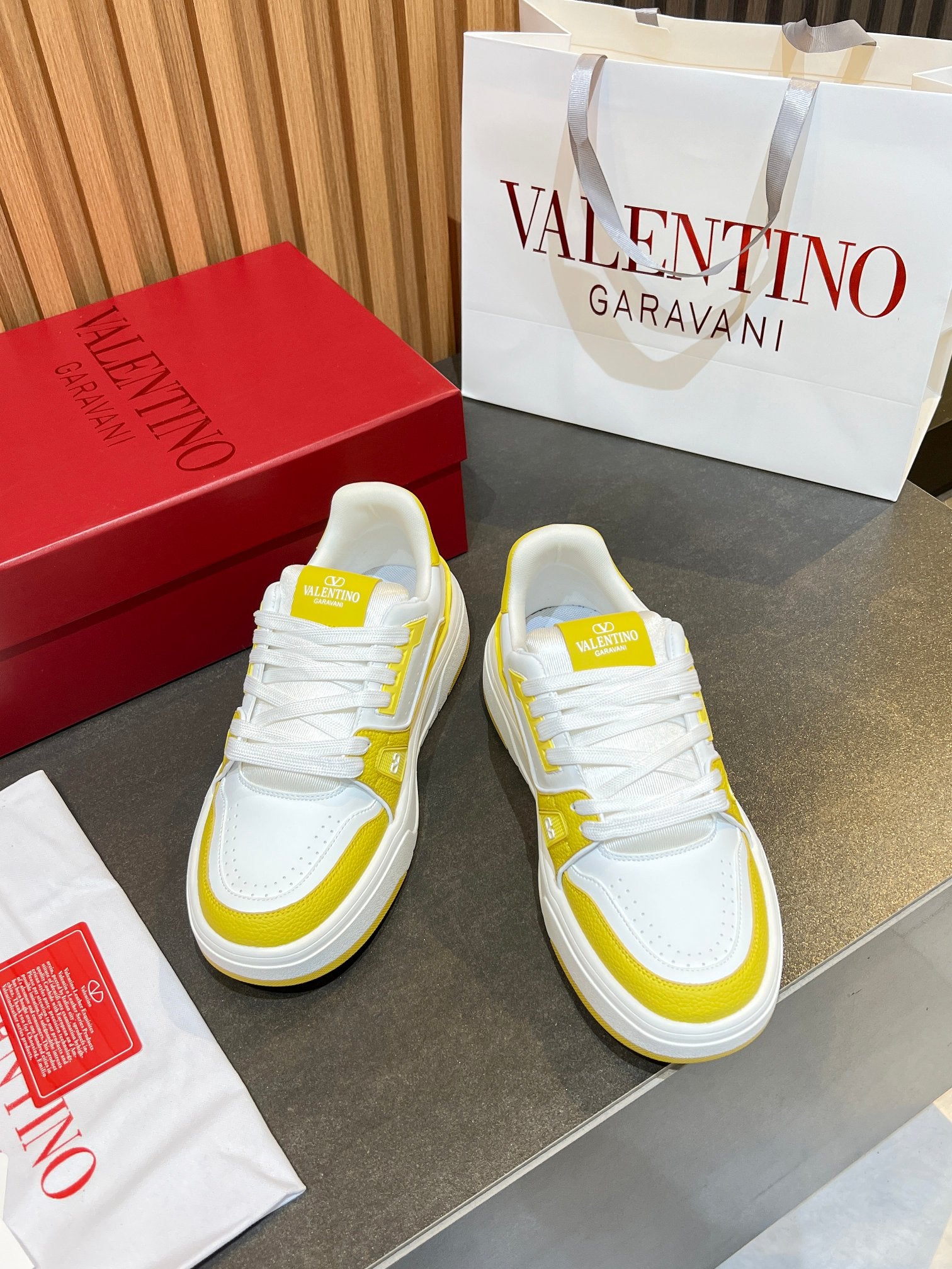 Valentino Sneaker