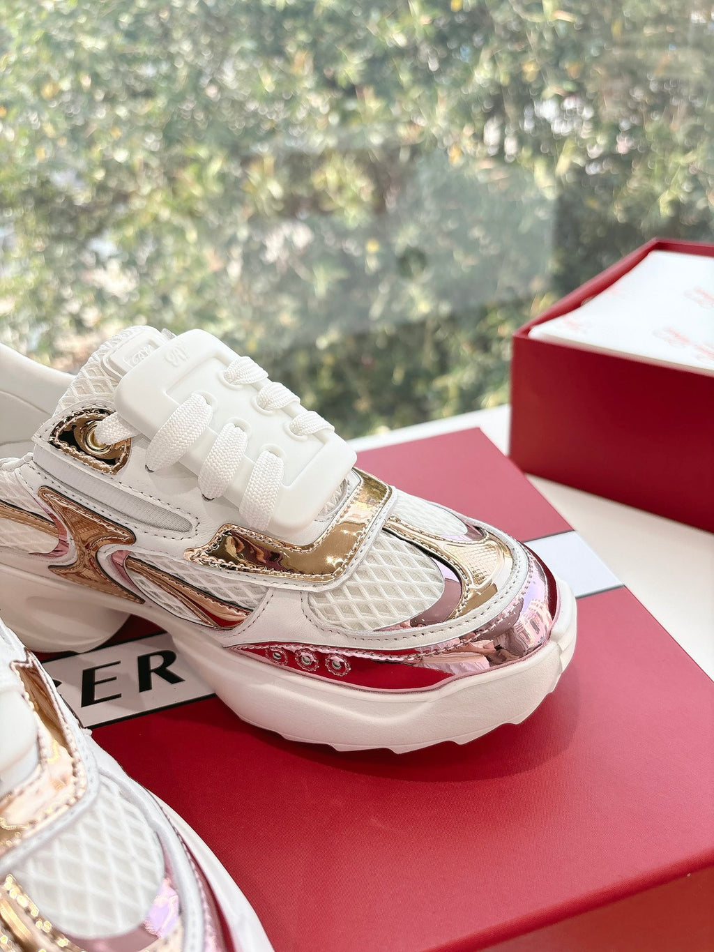 Roger Vivier Sneaker