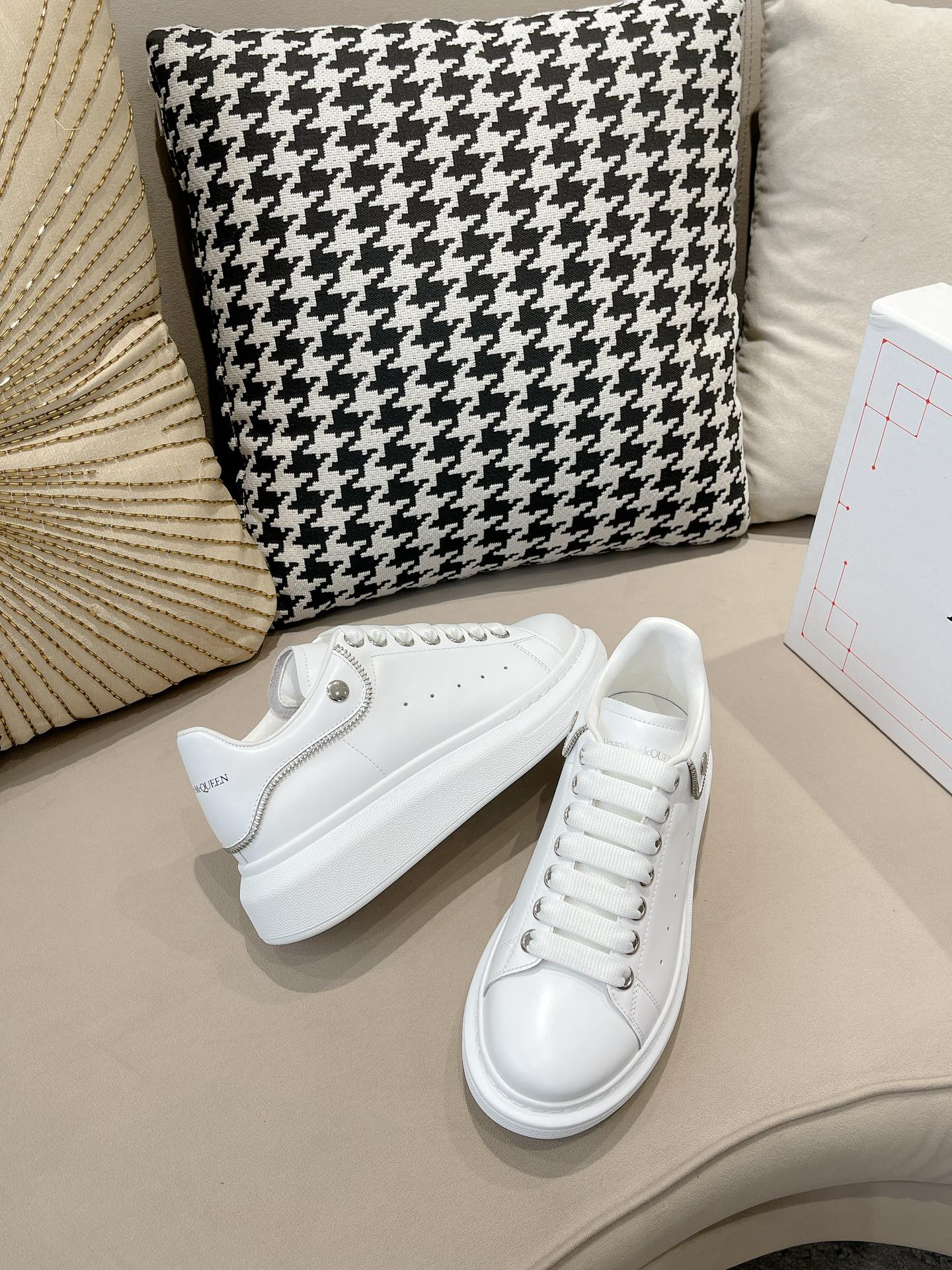 Alexander McQueen Sneaker