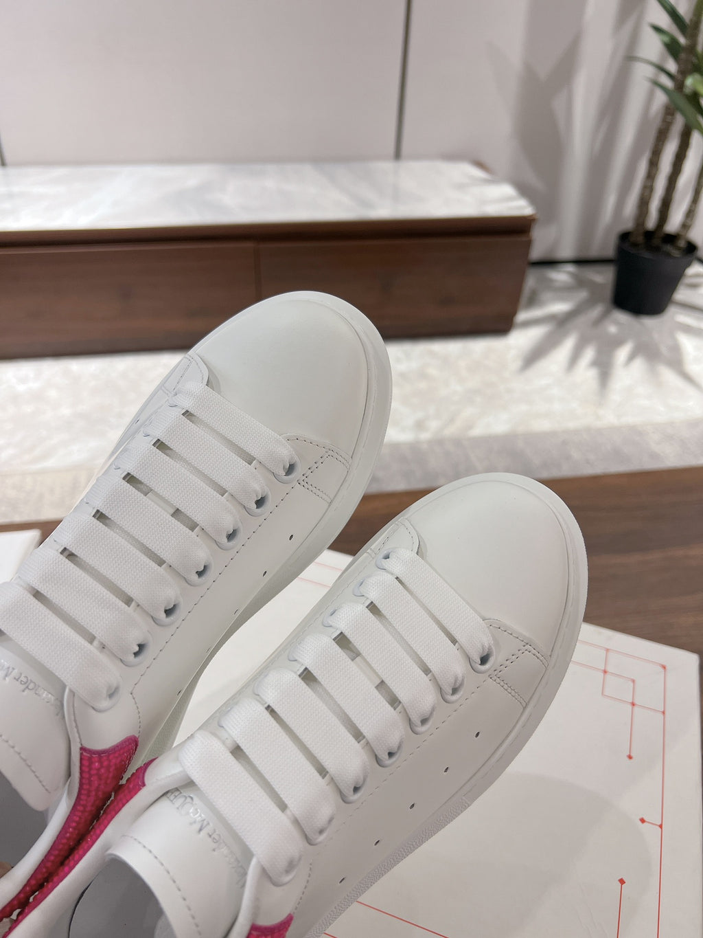 Alexander McQueen Sneaker