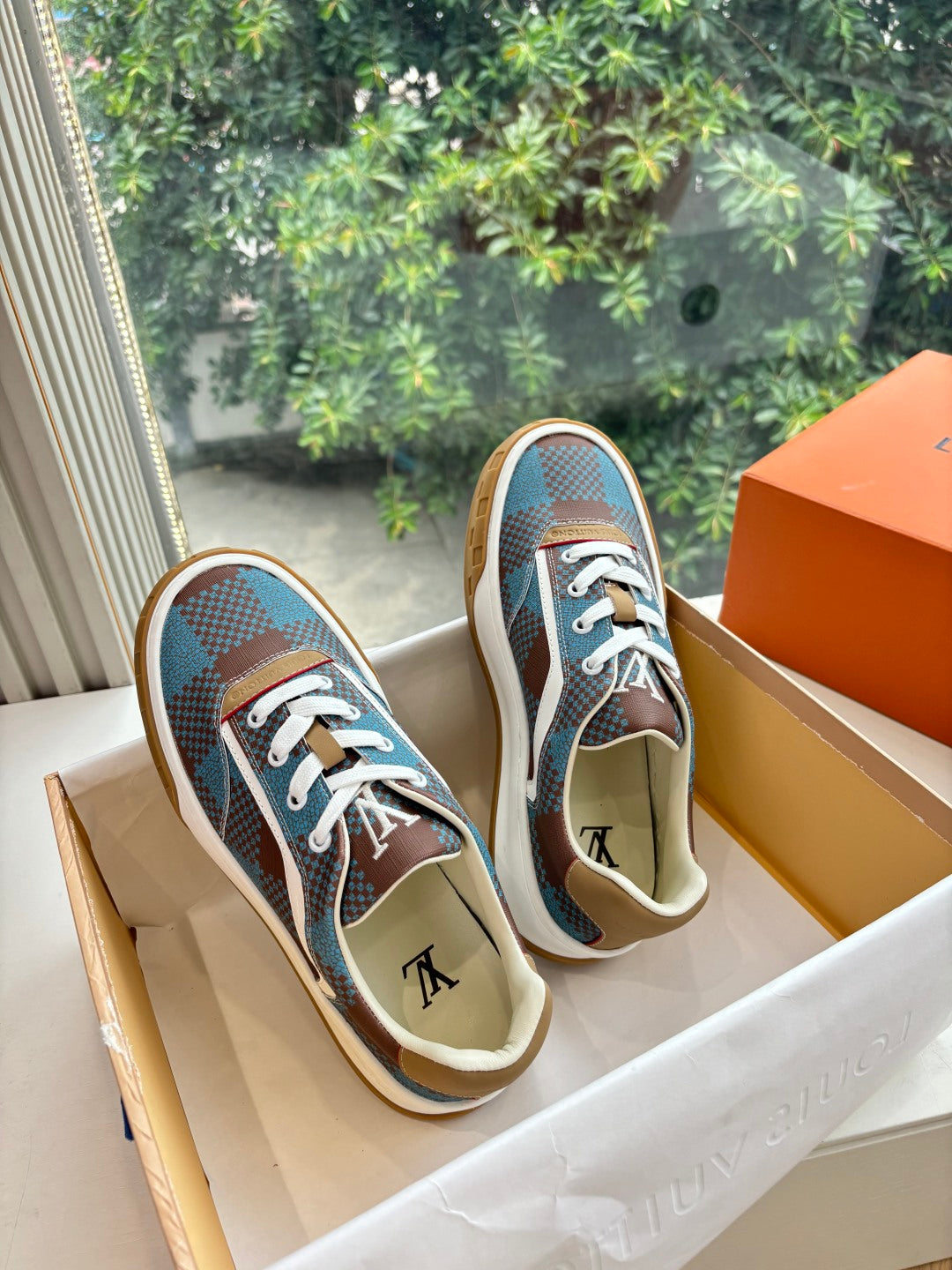 Louis Vuitton Sneaker