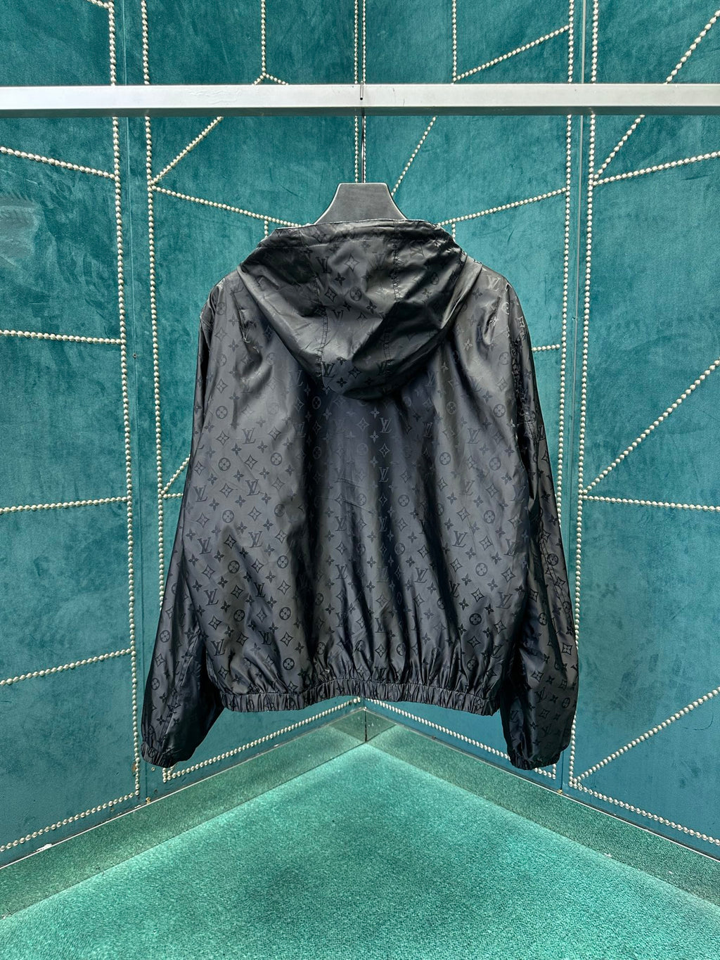 Louis Vuitton Yağmurluk