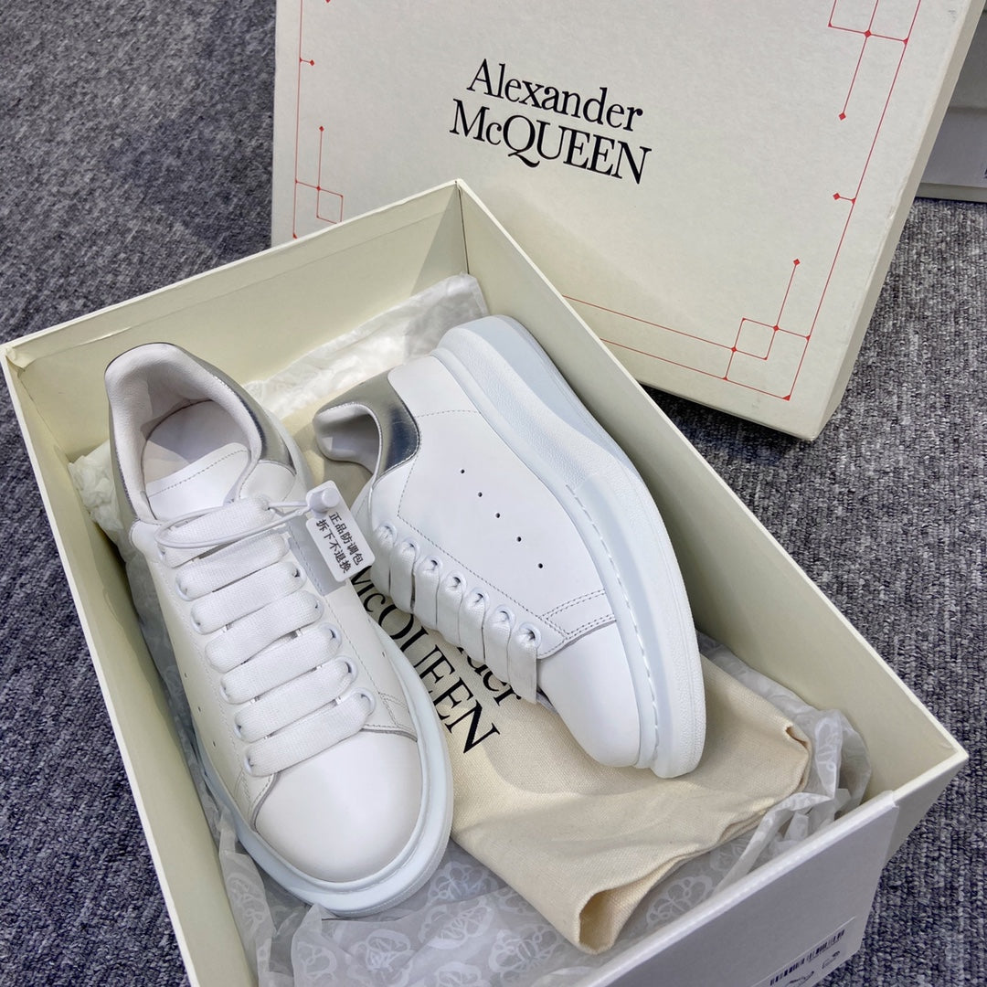 Alexander McQueen Sneaker