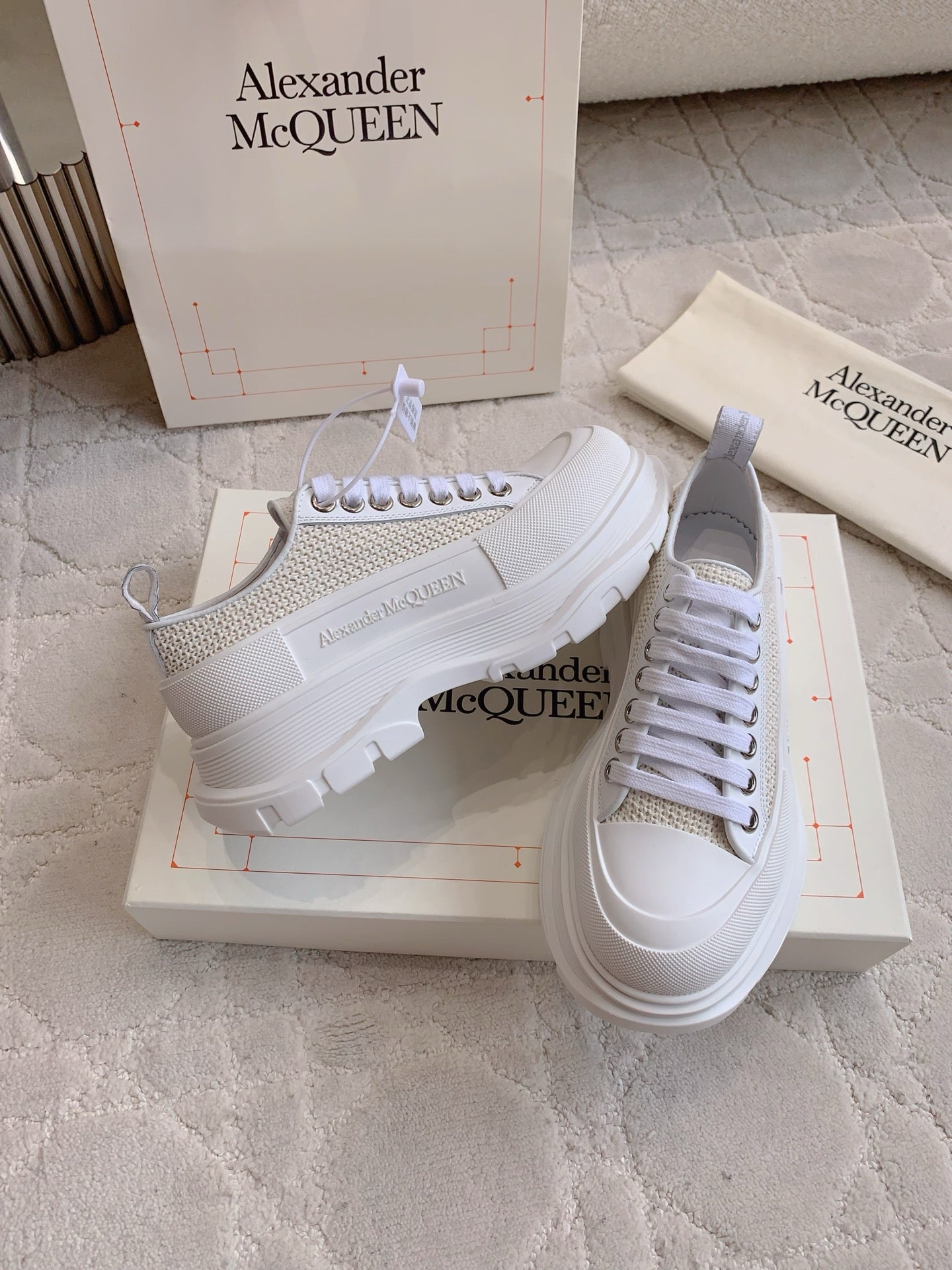 Alexander McQueen Sneaker