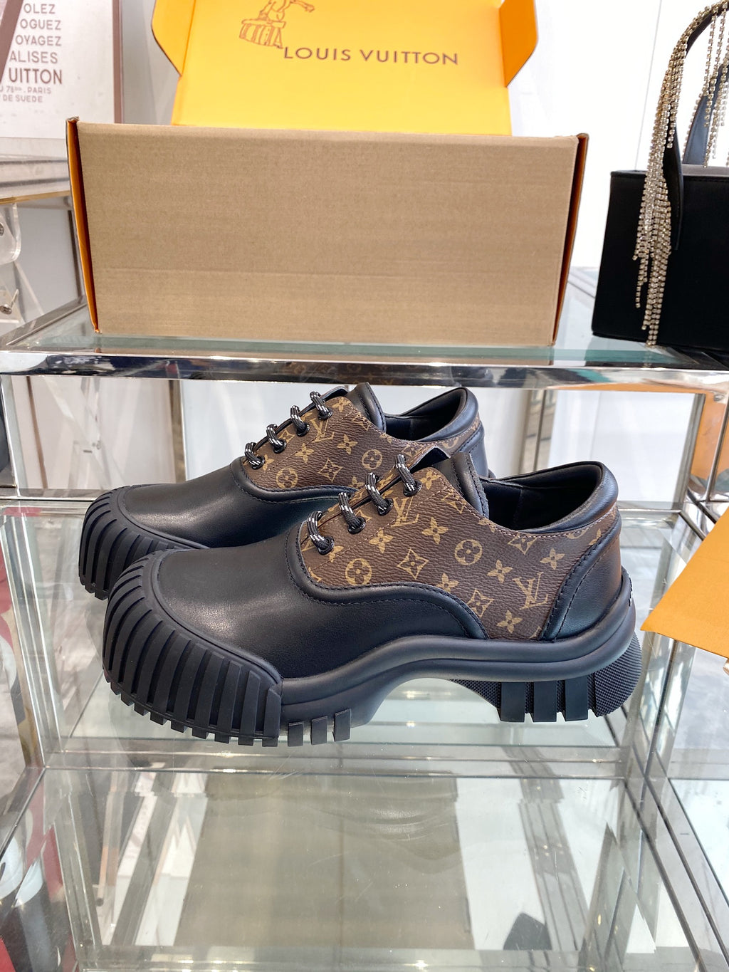 Louis Vuitton Sneaker