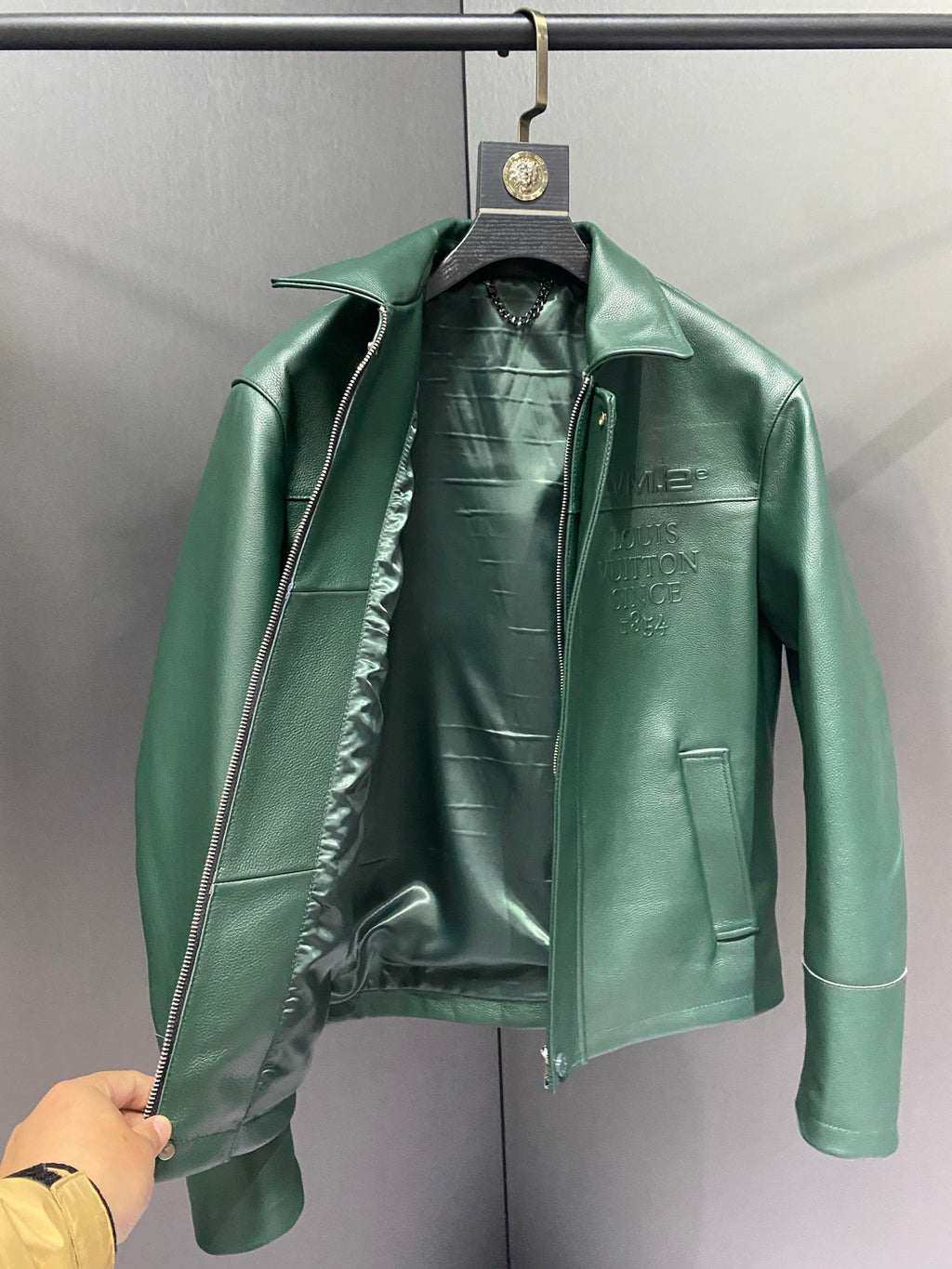 Louis Vuitton Deri Mont