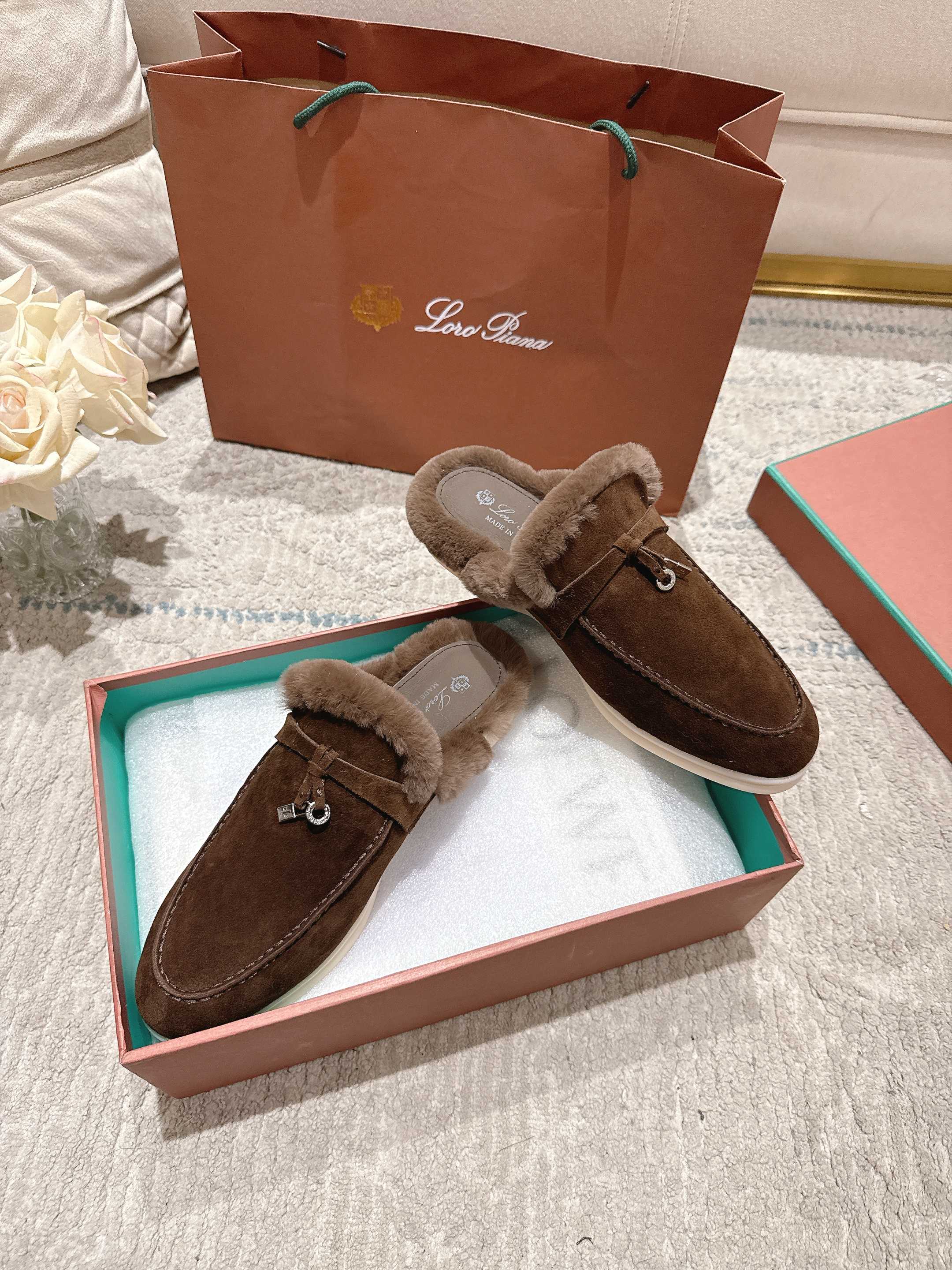 Loro Piana Slipper