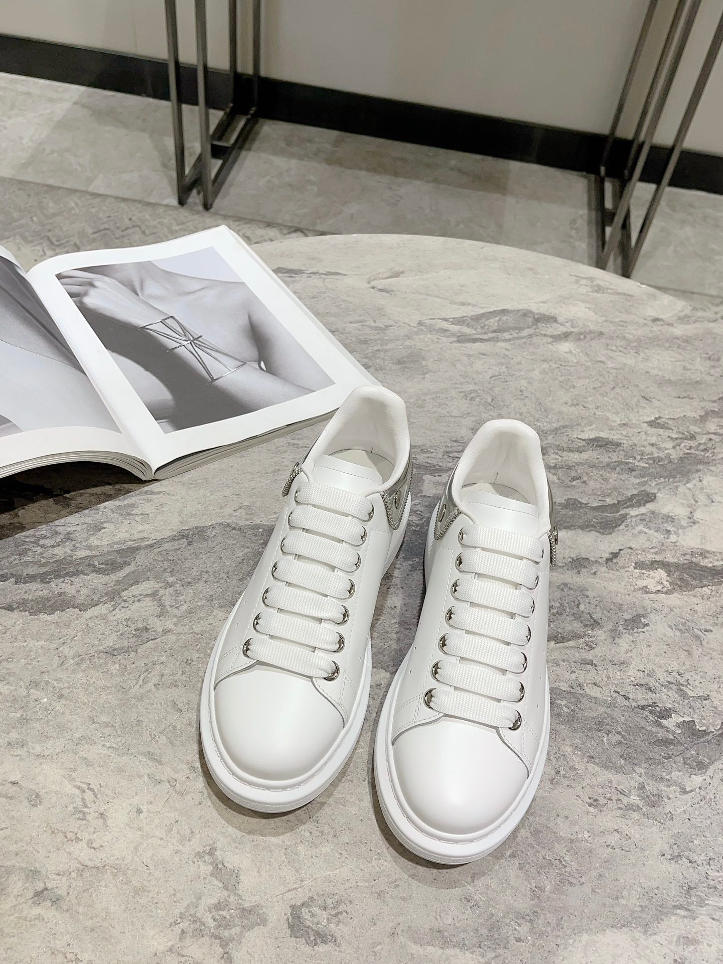 Alexander McQueen Sneaker