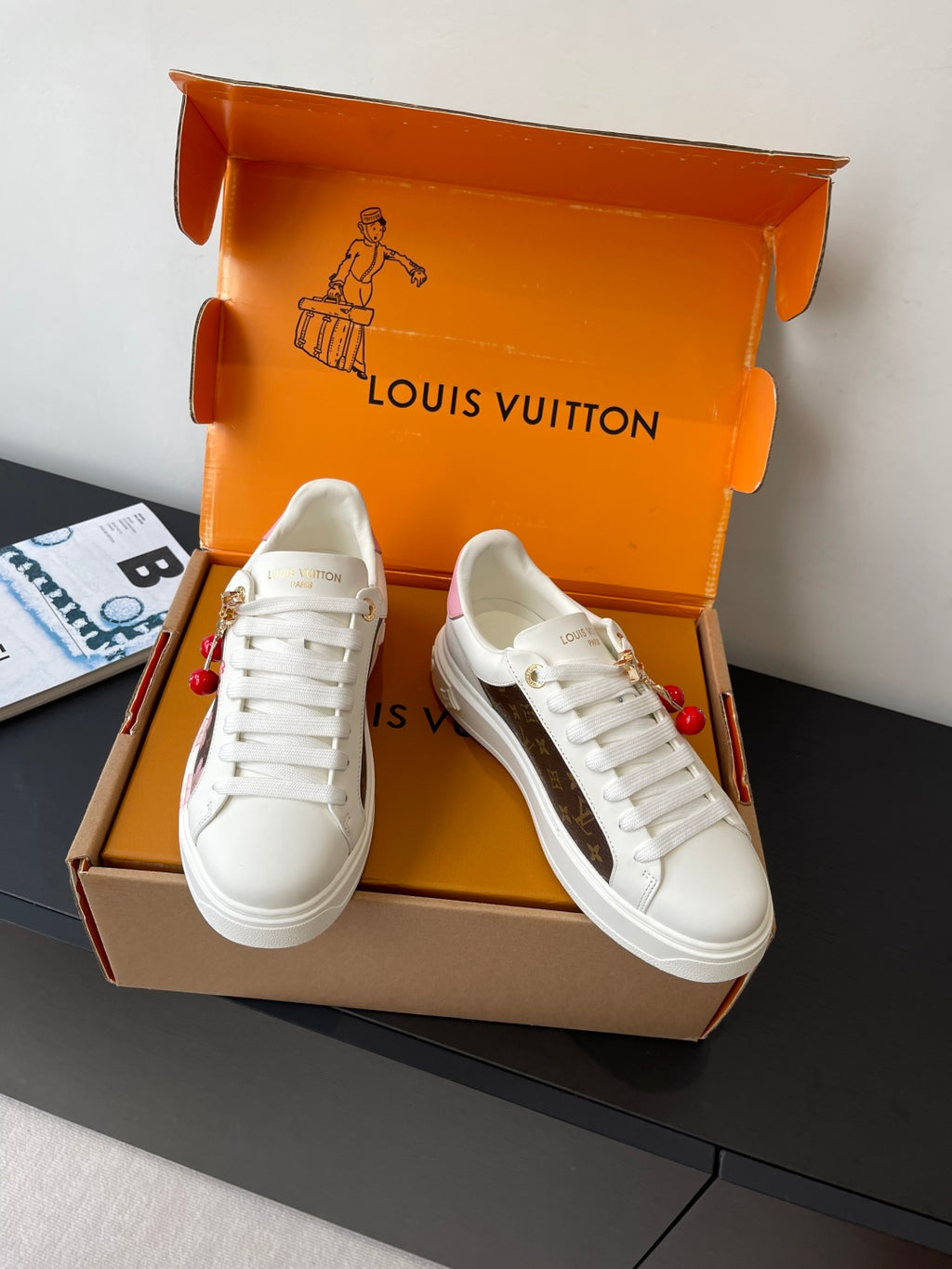 Louis Vuitton Sneaker