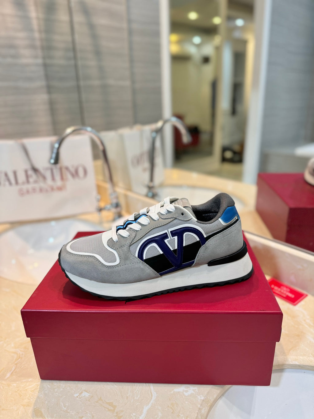 Valentino Sneaker