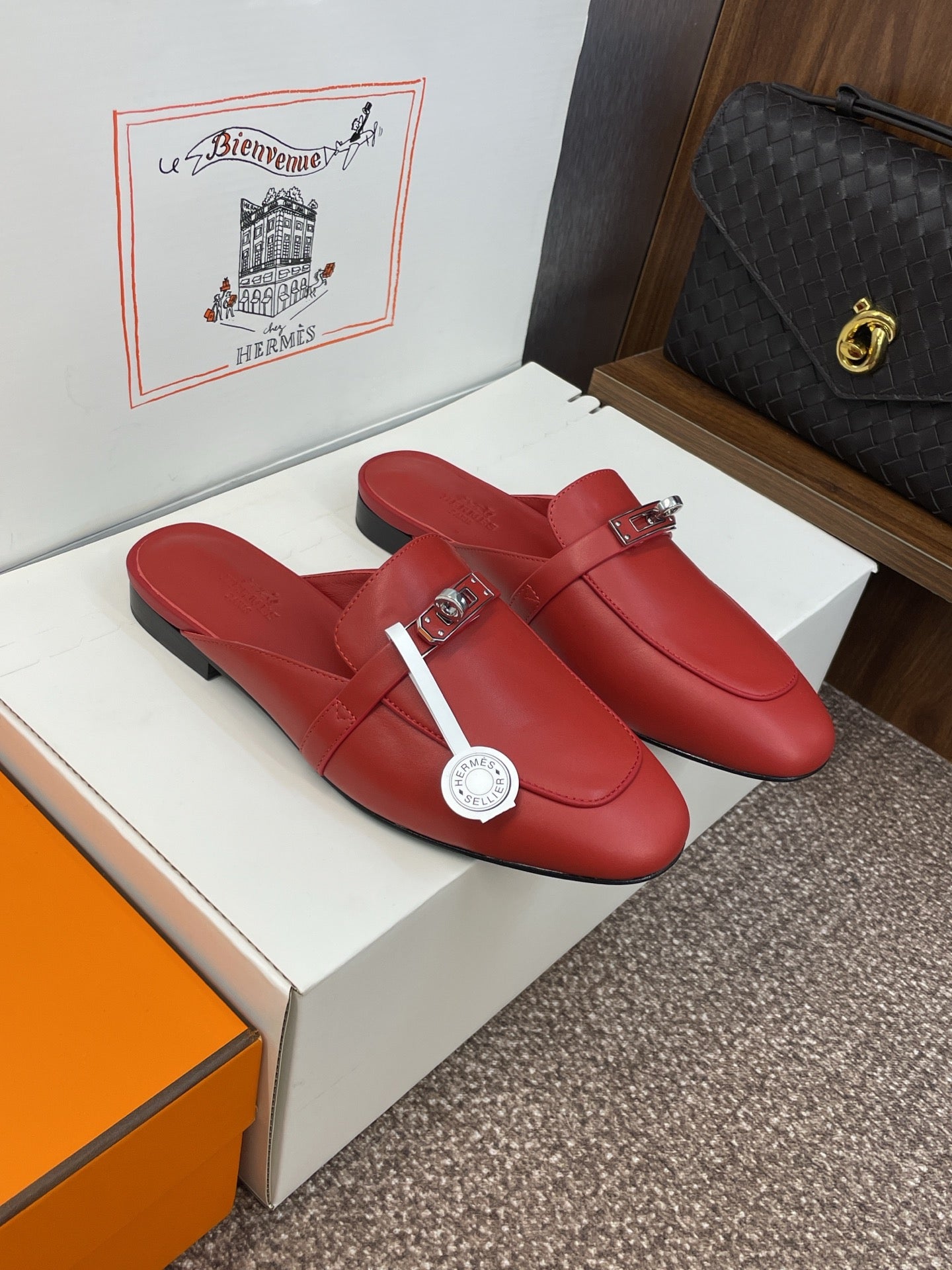 Hermes Slipper