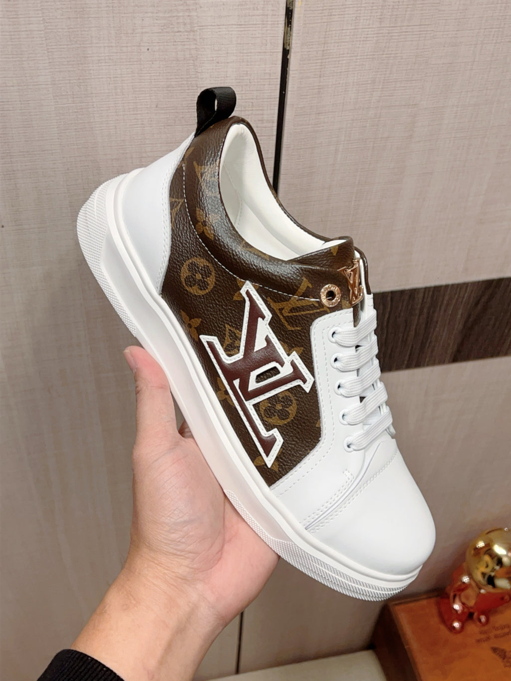 Louis Vuitton Sneaker