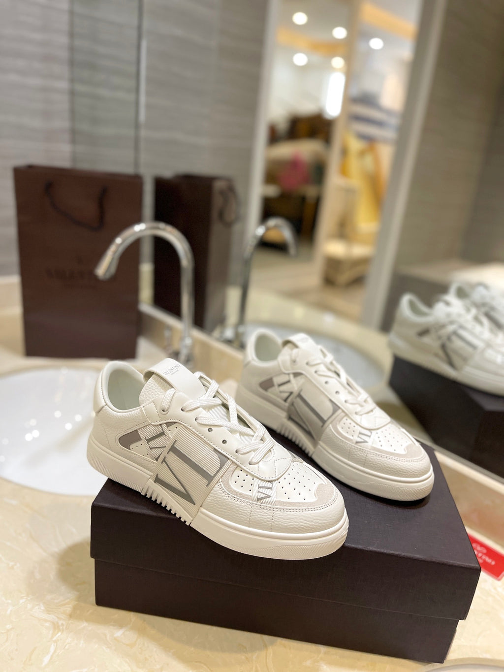 Valentino Sneaker