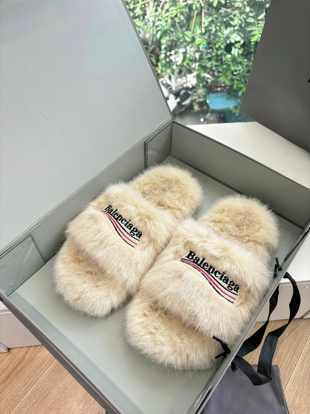 Balenciaga Slipper