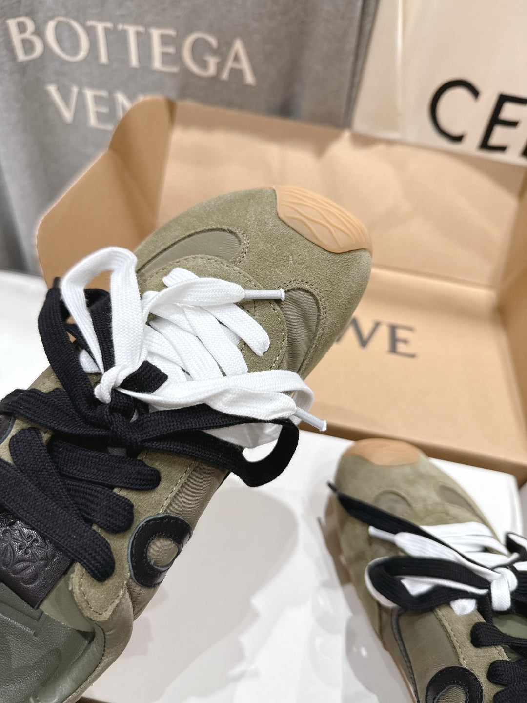 Loewe Sneaker