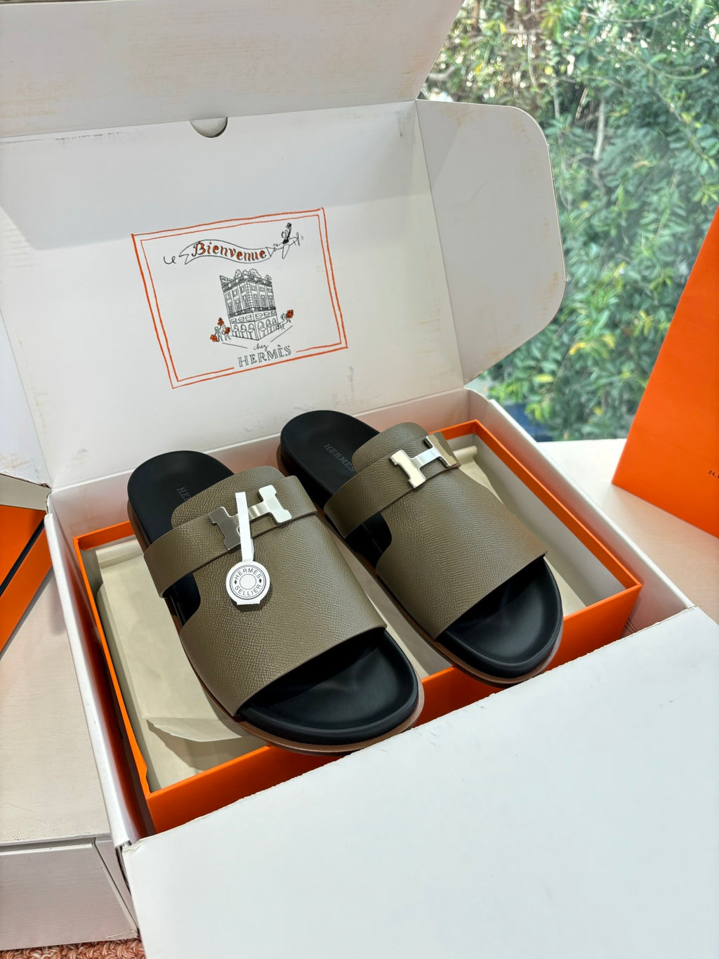 Hermes Slipper