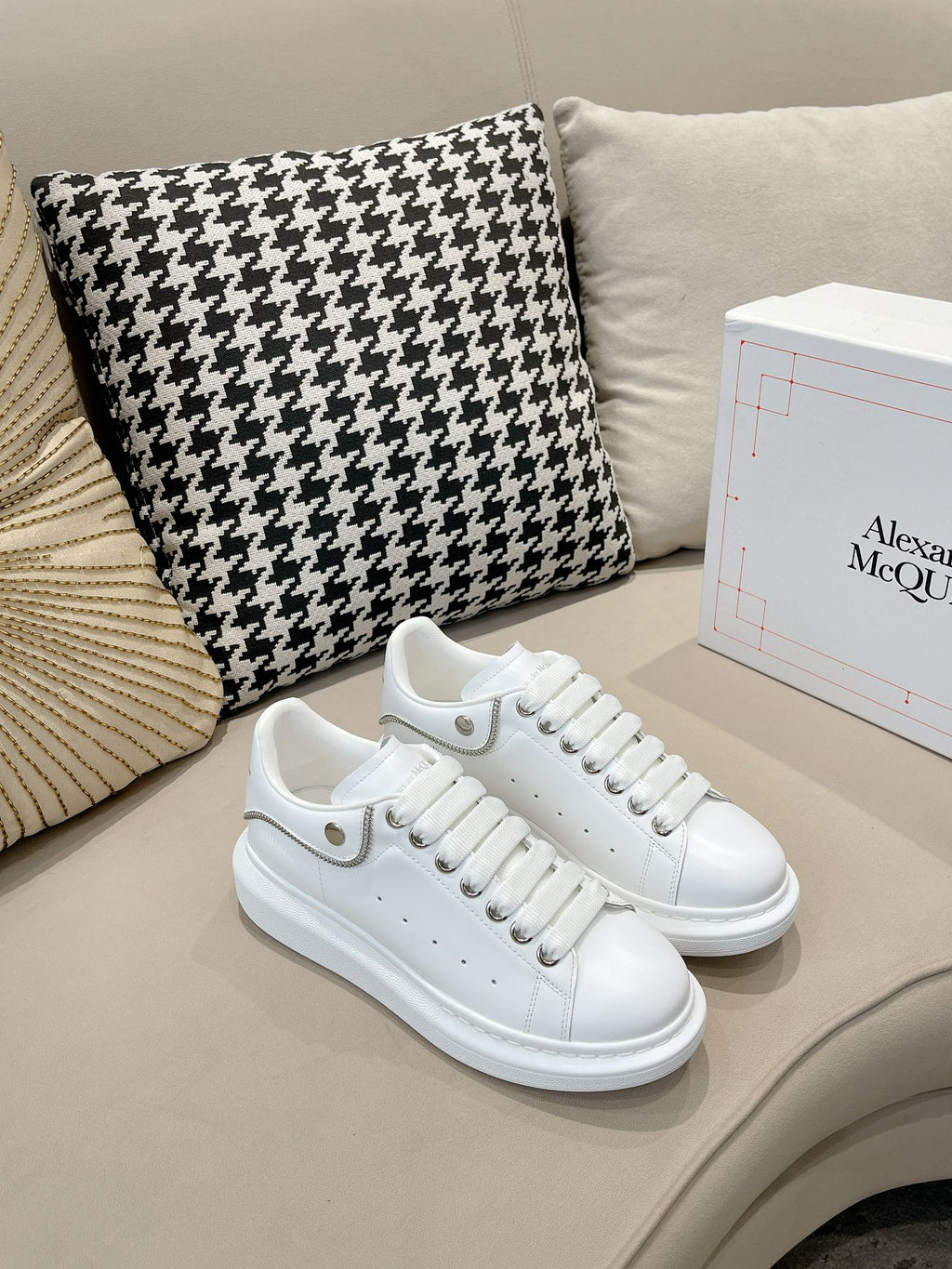 Alexander McQueen Sneaker