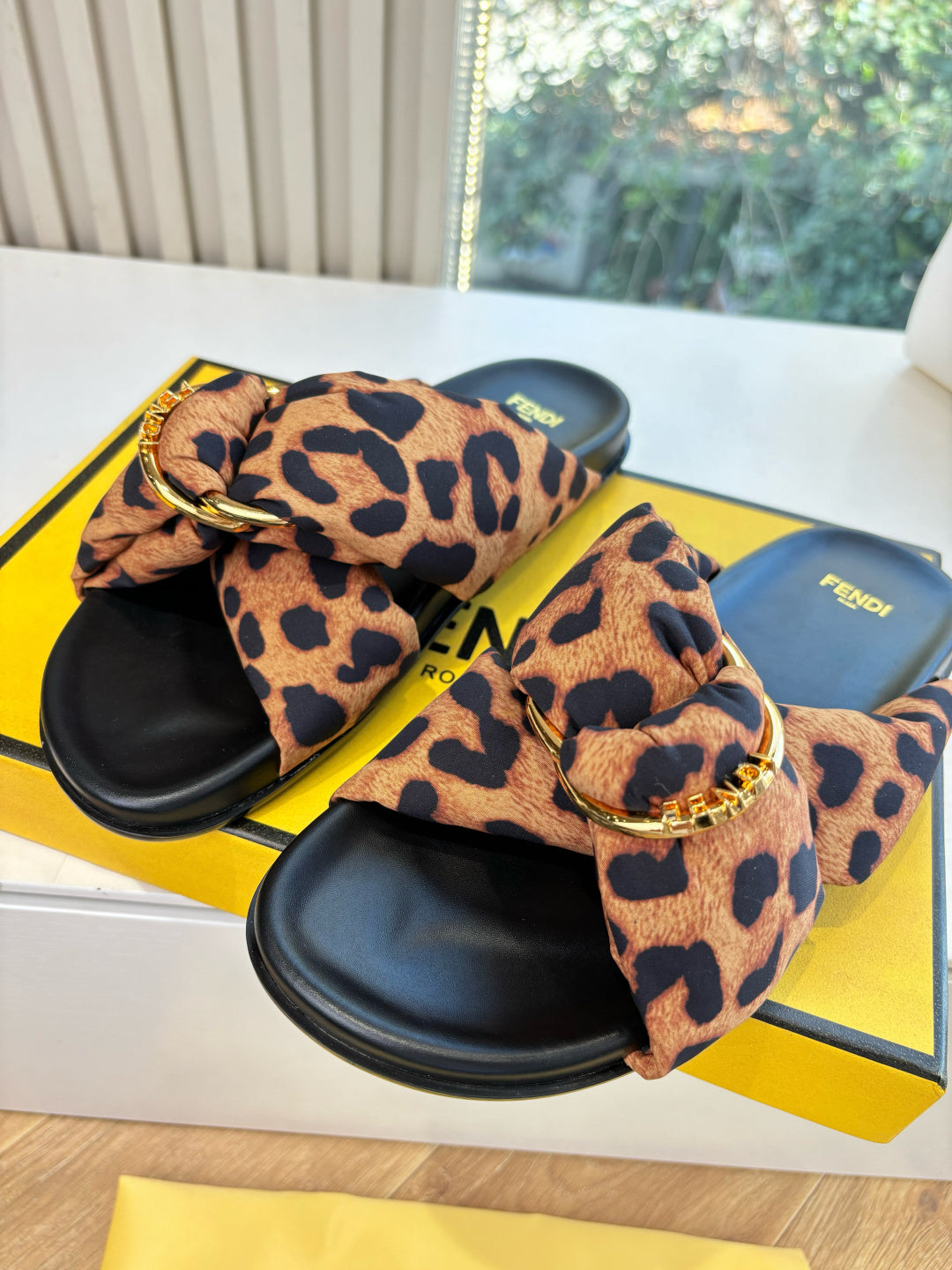 Fendi Slipper