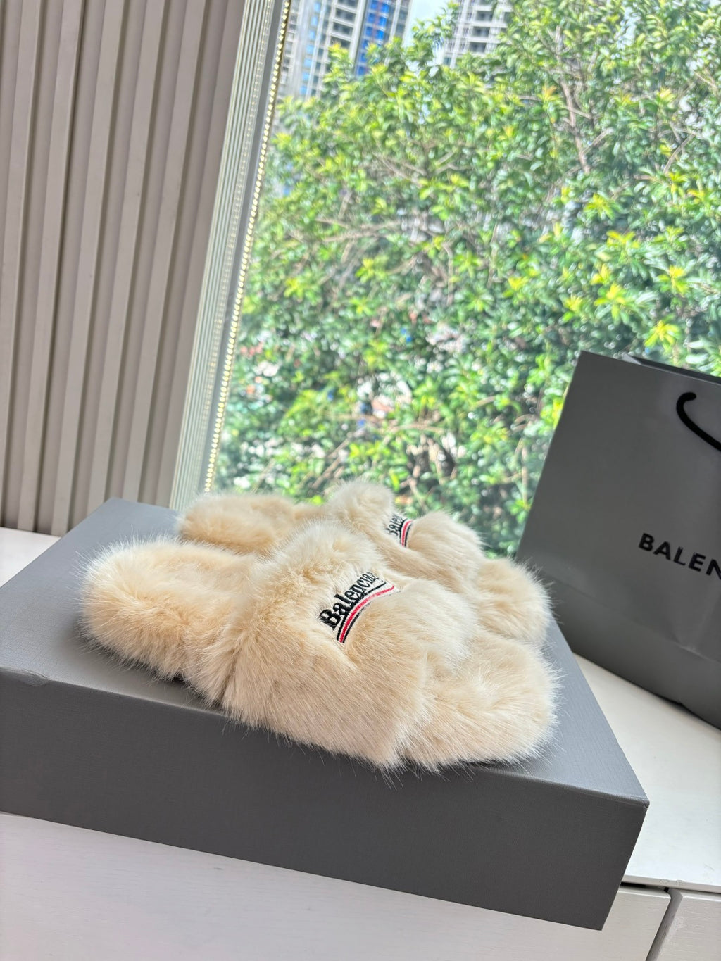 Balenciaga Slipper