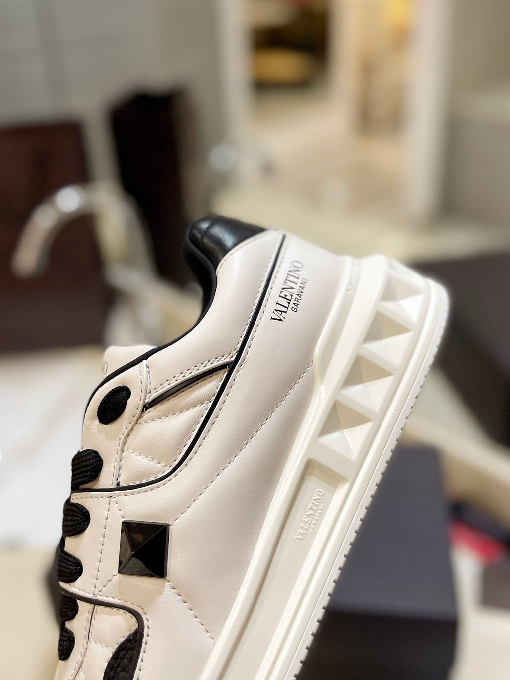 Valentino Sneaker