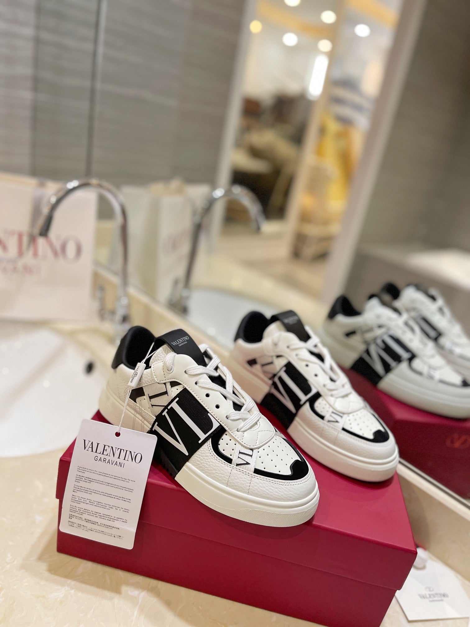 Valentino Sneaker