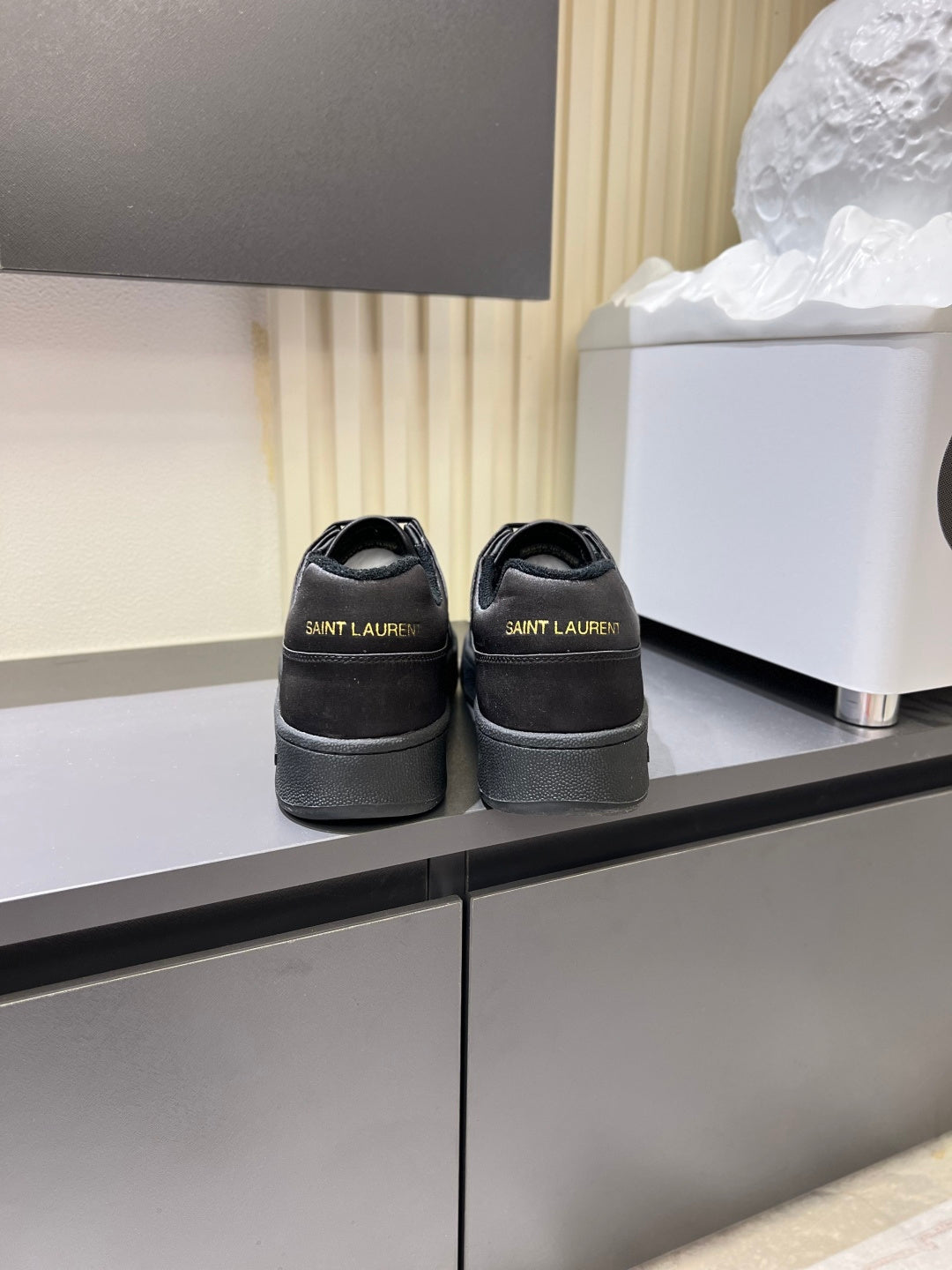 Yves Saint Laurent Sneaker