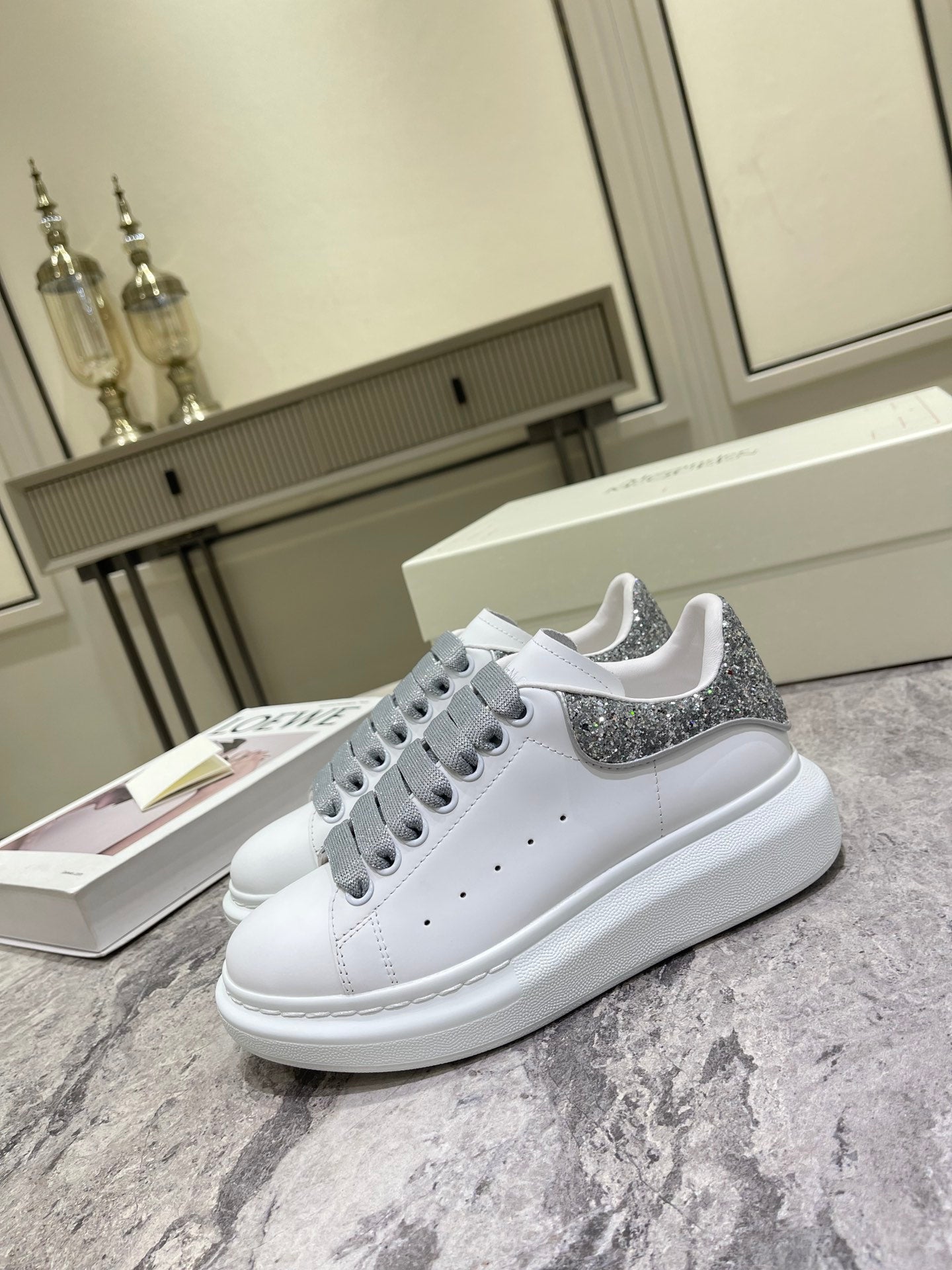 Alexander McQueen Sneaker