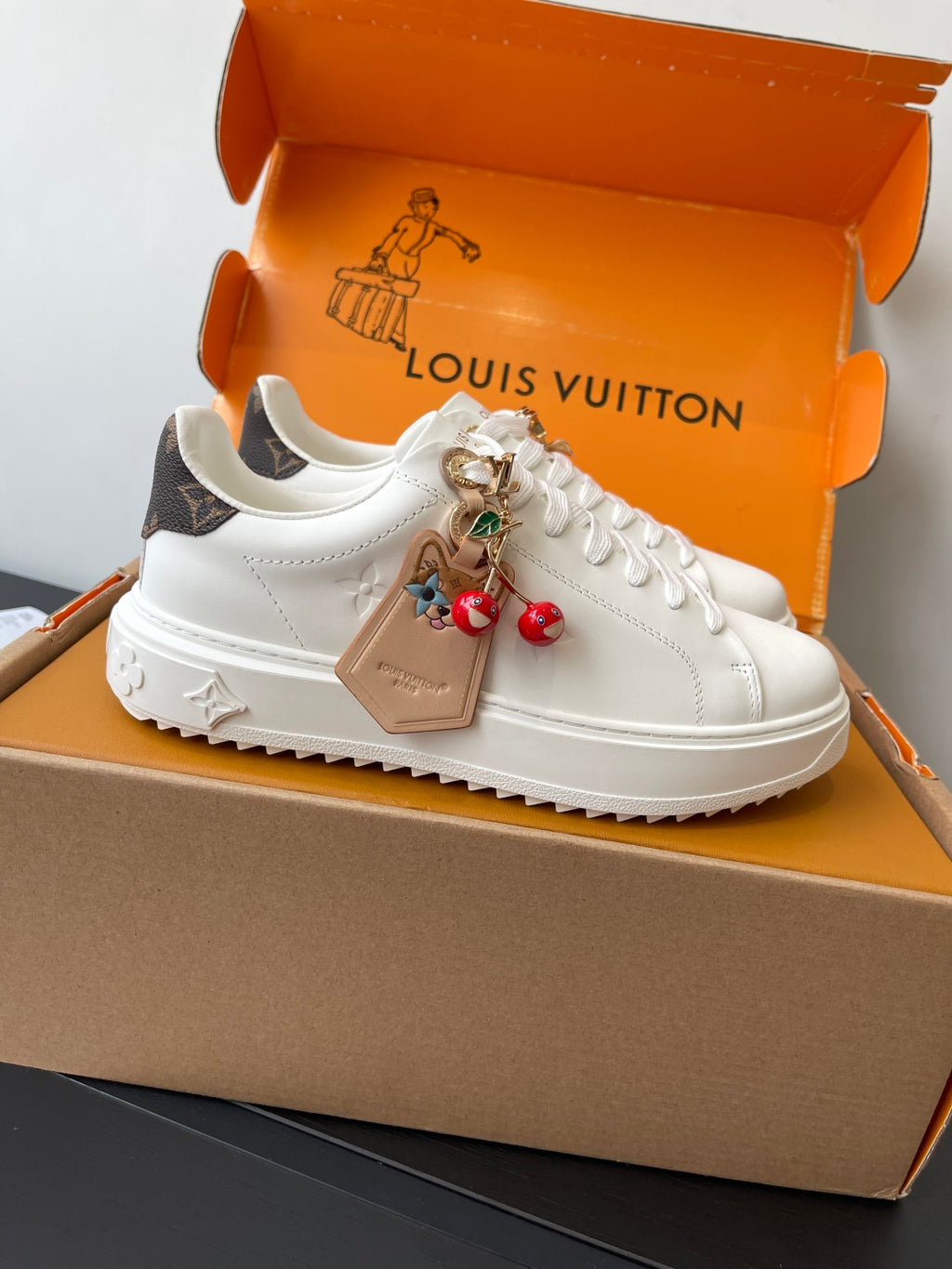 Louis Vuitton Sneaker