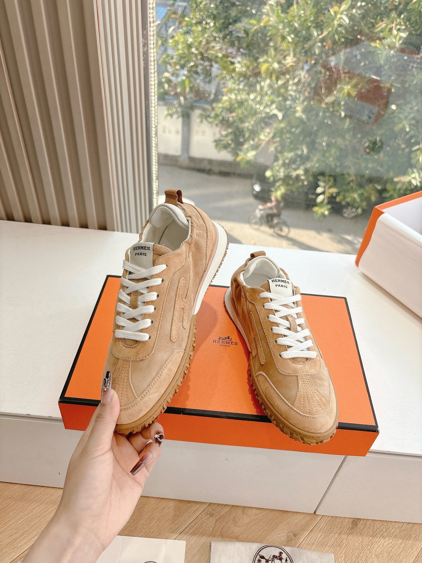 Hermes Sneaker